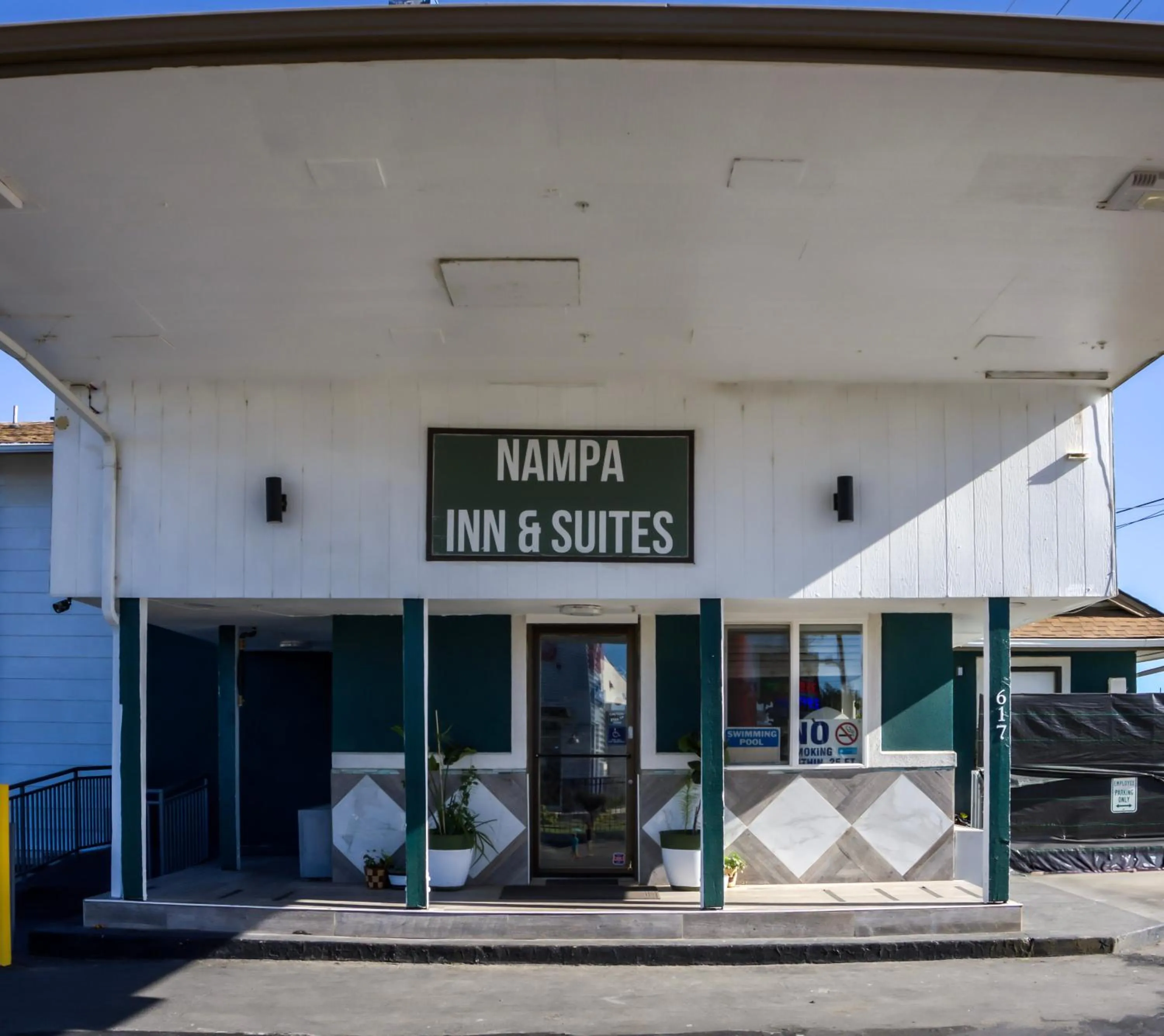 Property building in Nampa Inn & Suites