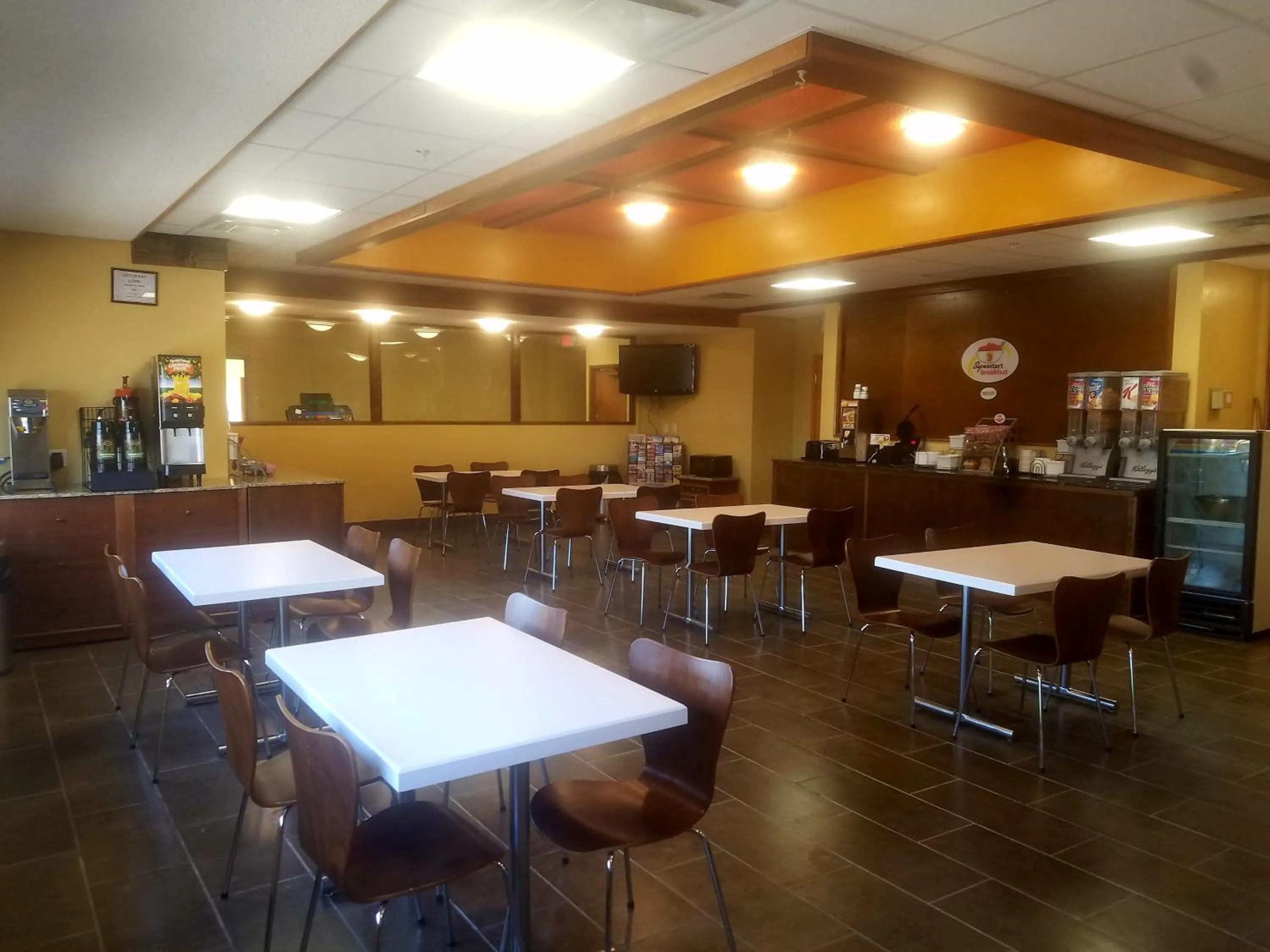 Breakfast in Super 8 by Wyndham Casper East/Evansville