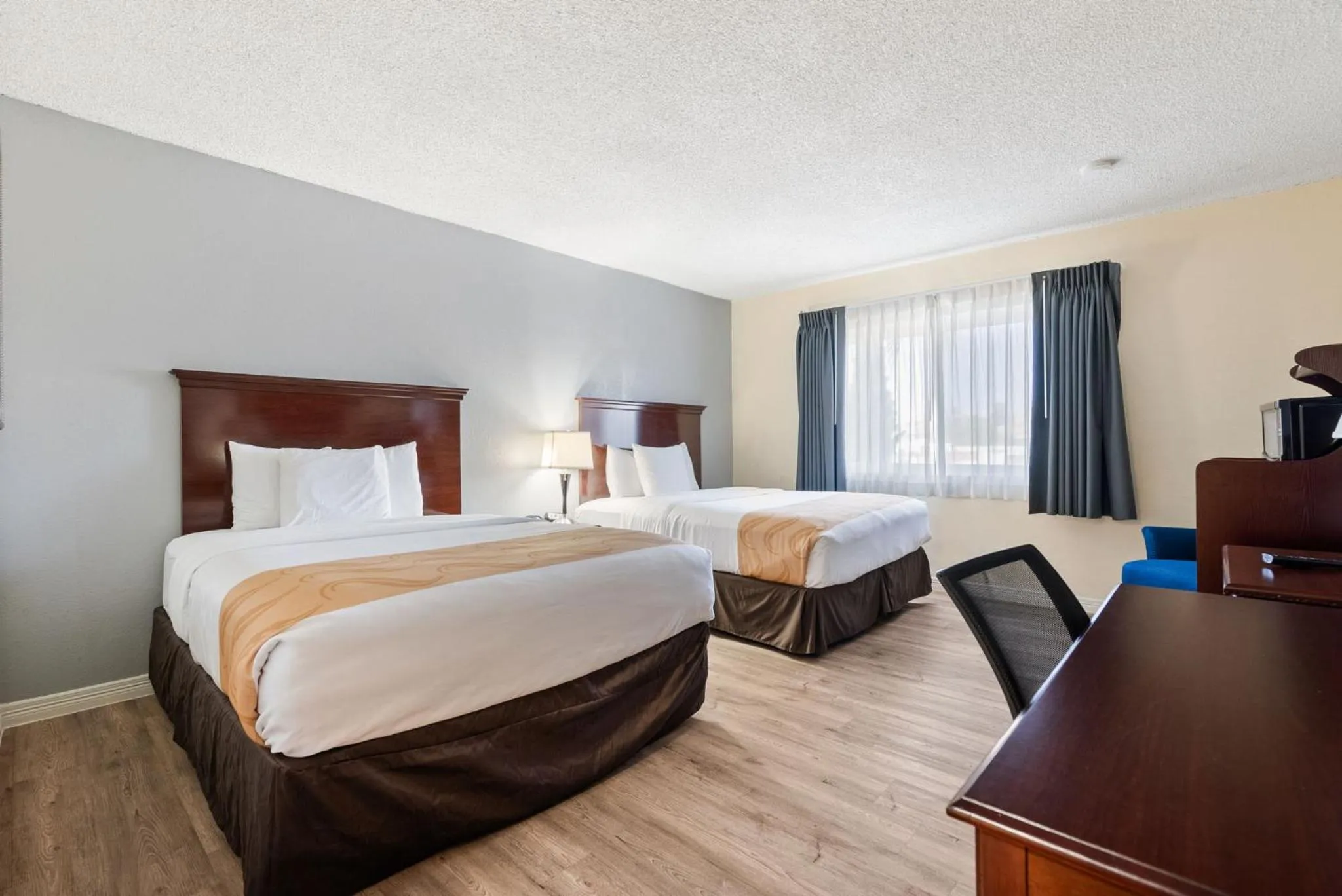 Bedroom, Bed in Hotel Americana