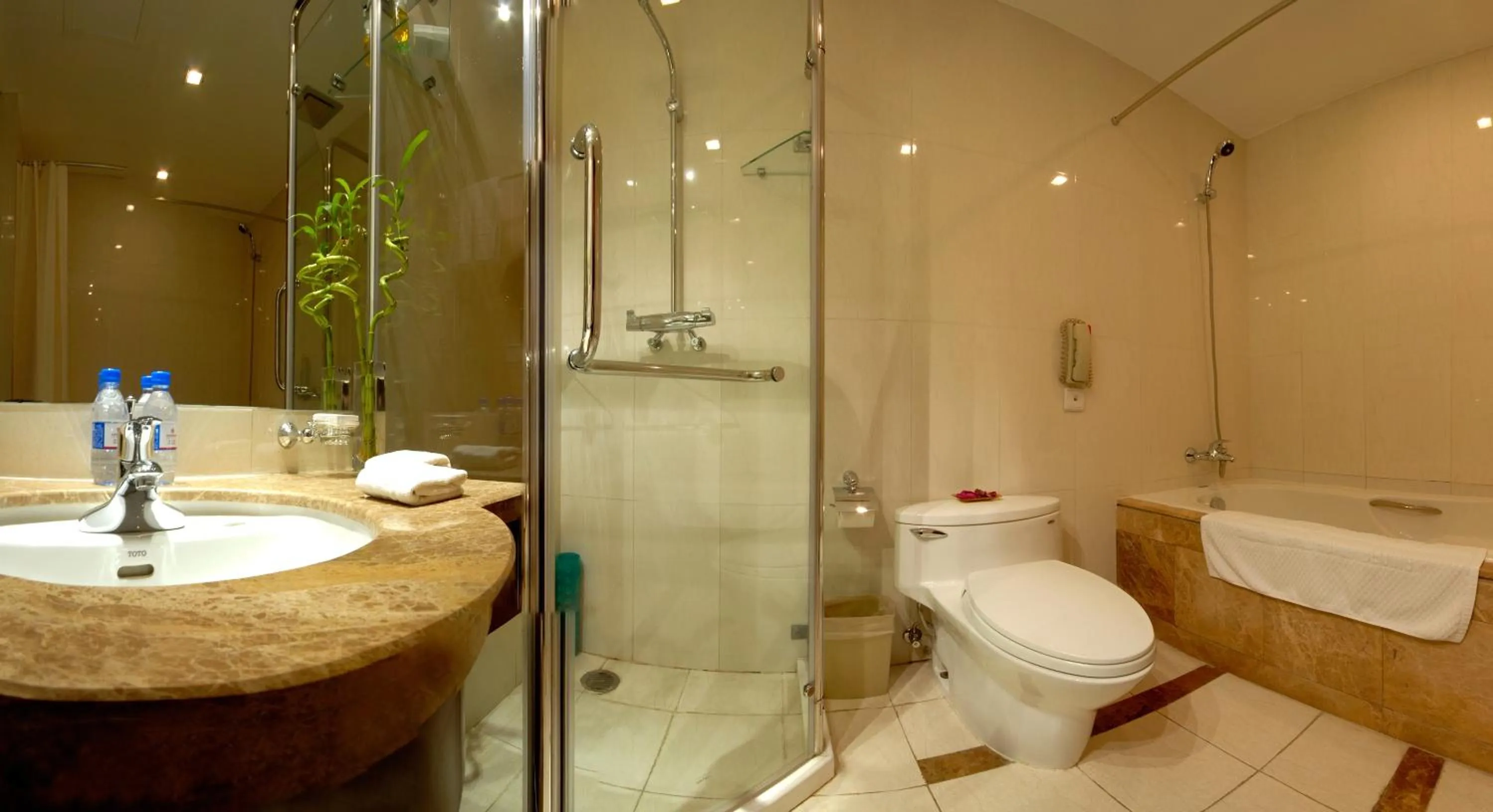 Bathroom in Jiangxi Grand Hotel Beijing