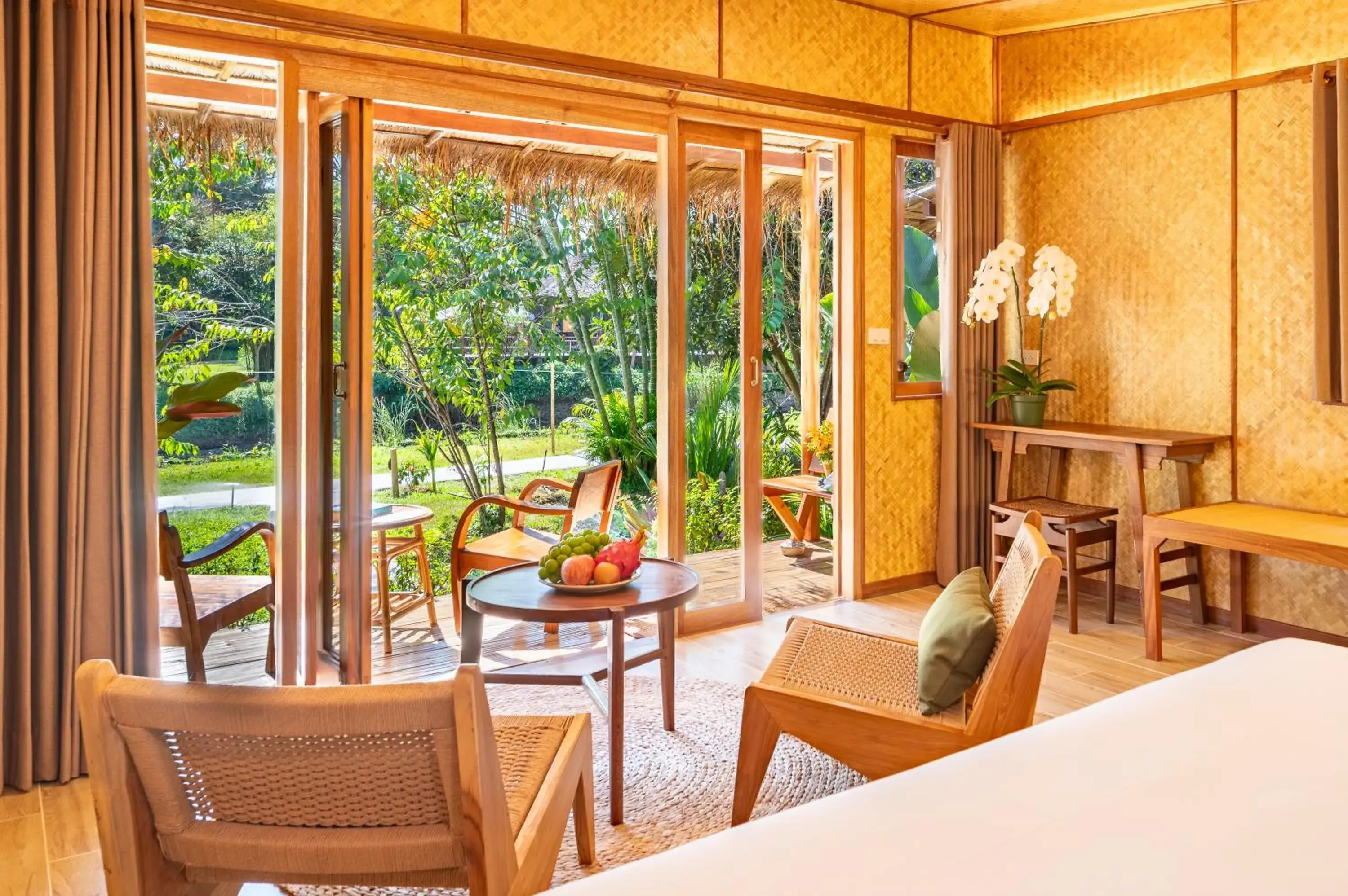 Riverfront Retreat in The Riverfront Reserve Riverfront Retreat in The Riverfront Reserve