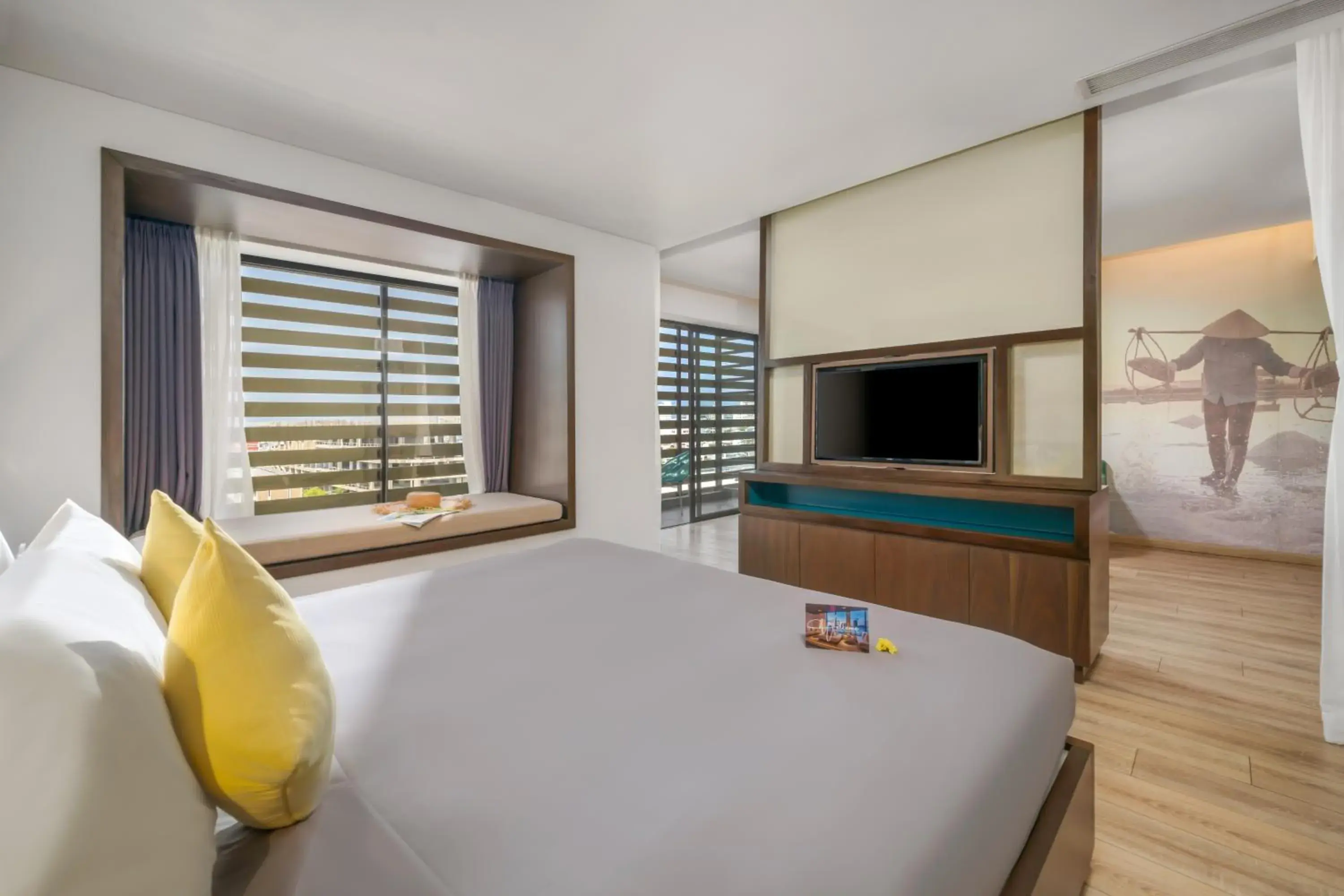 Suite with City View in Satya Da Nang Hotel Han Market Suite with City View in Satya Da Nang Hotel Han Market