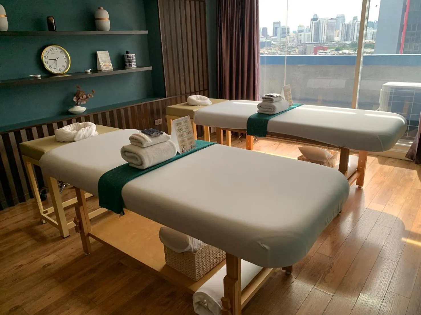 The Quarter Hualamphong by UHG