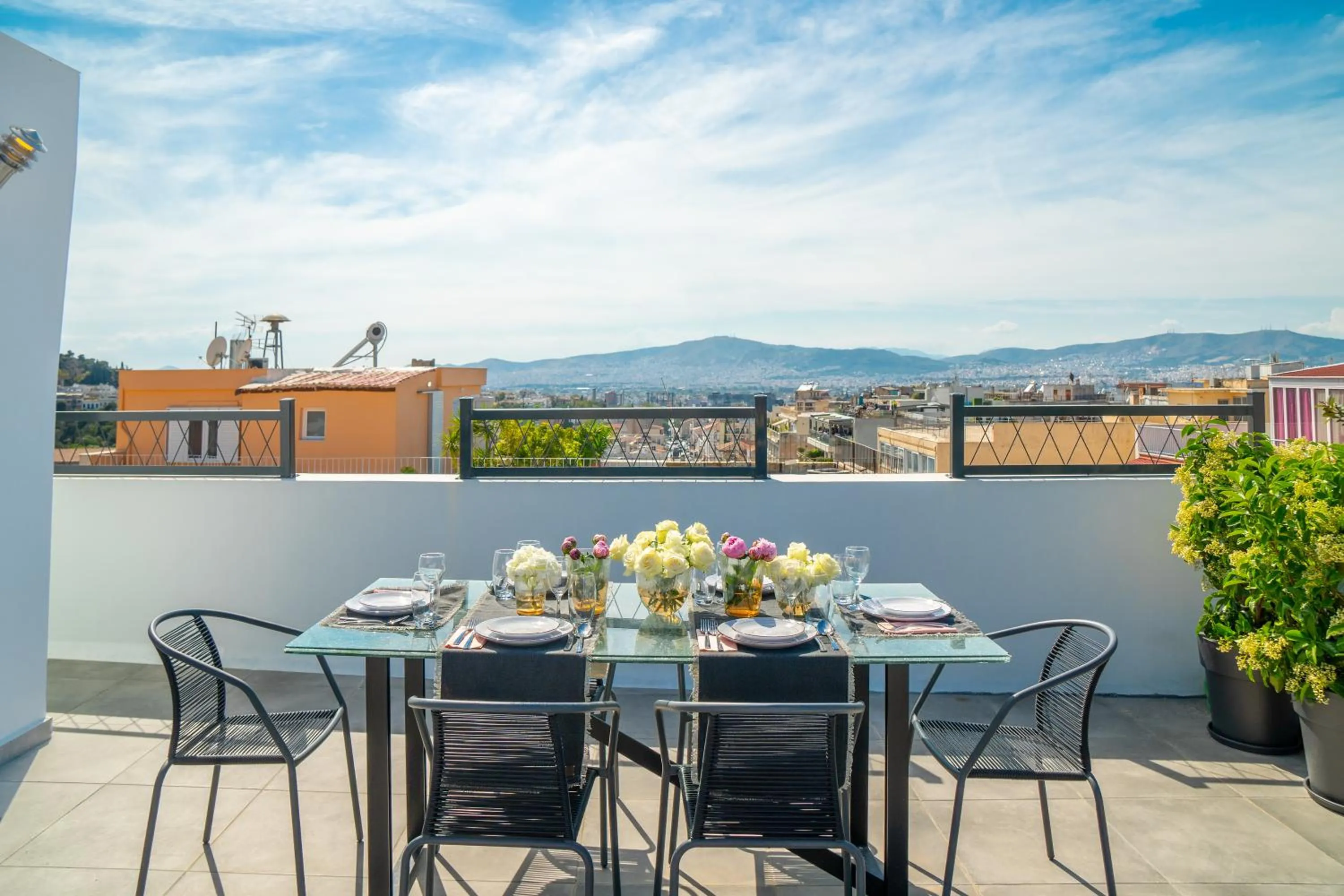 Mythos Luxury Suites