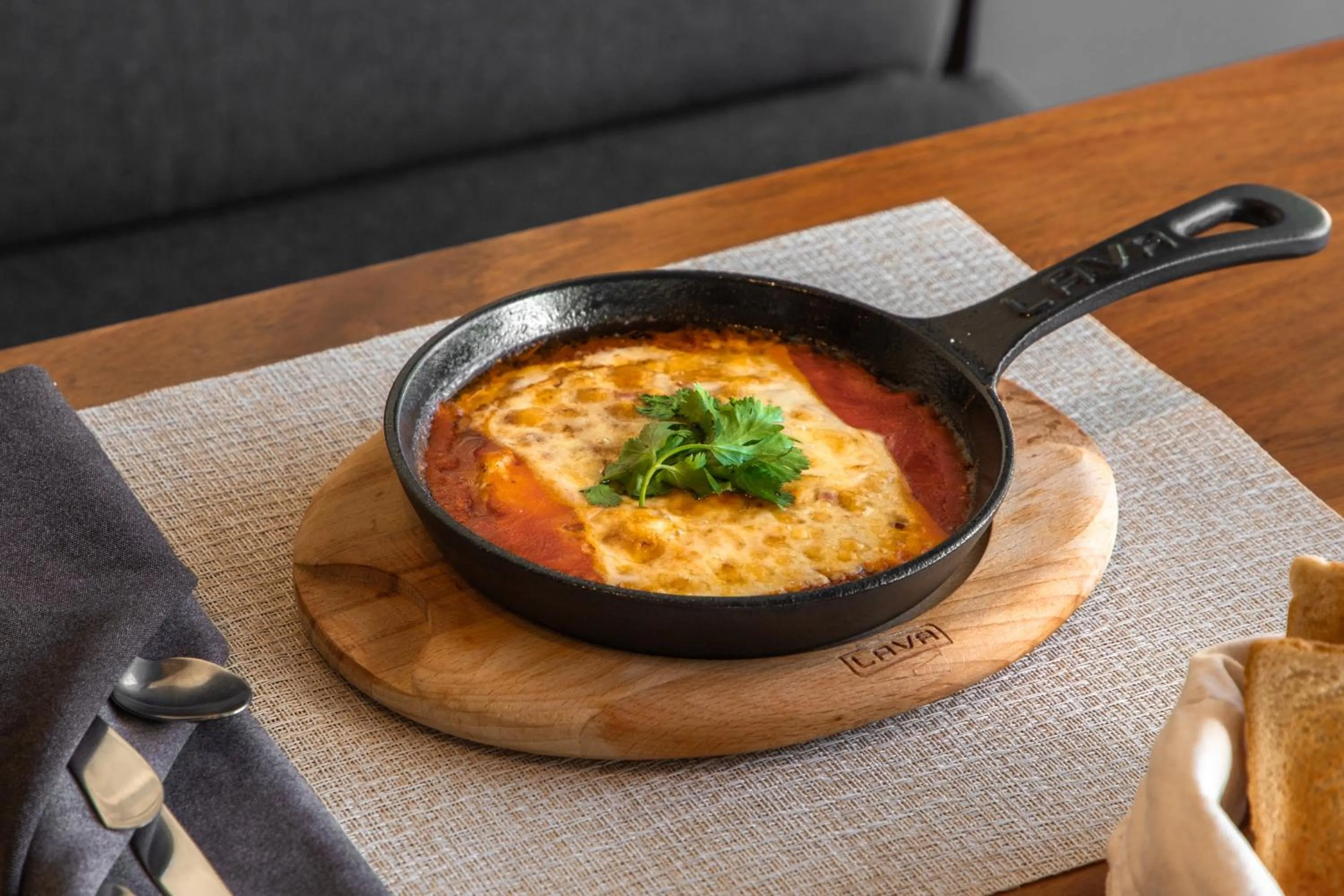 Restaurant/places to eat in Serenity Hotel Boutique By Alsol