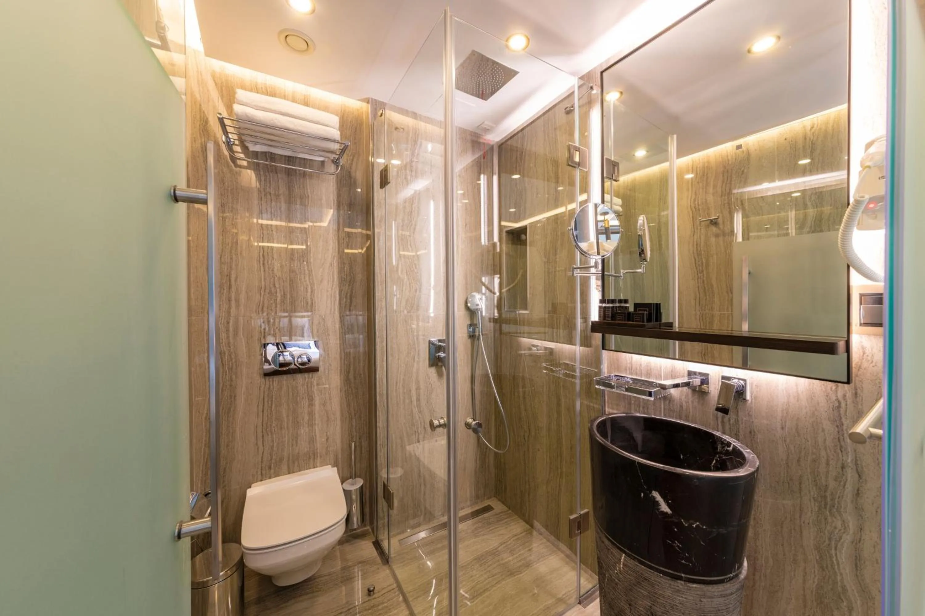 Bathroom in Opale Hotel