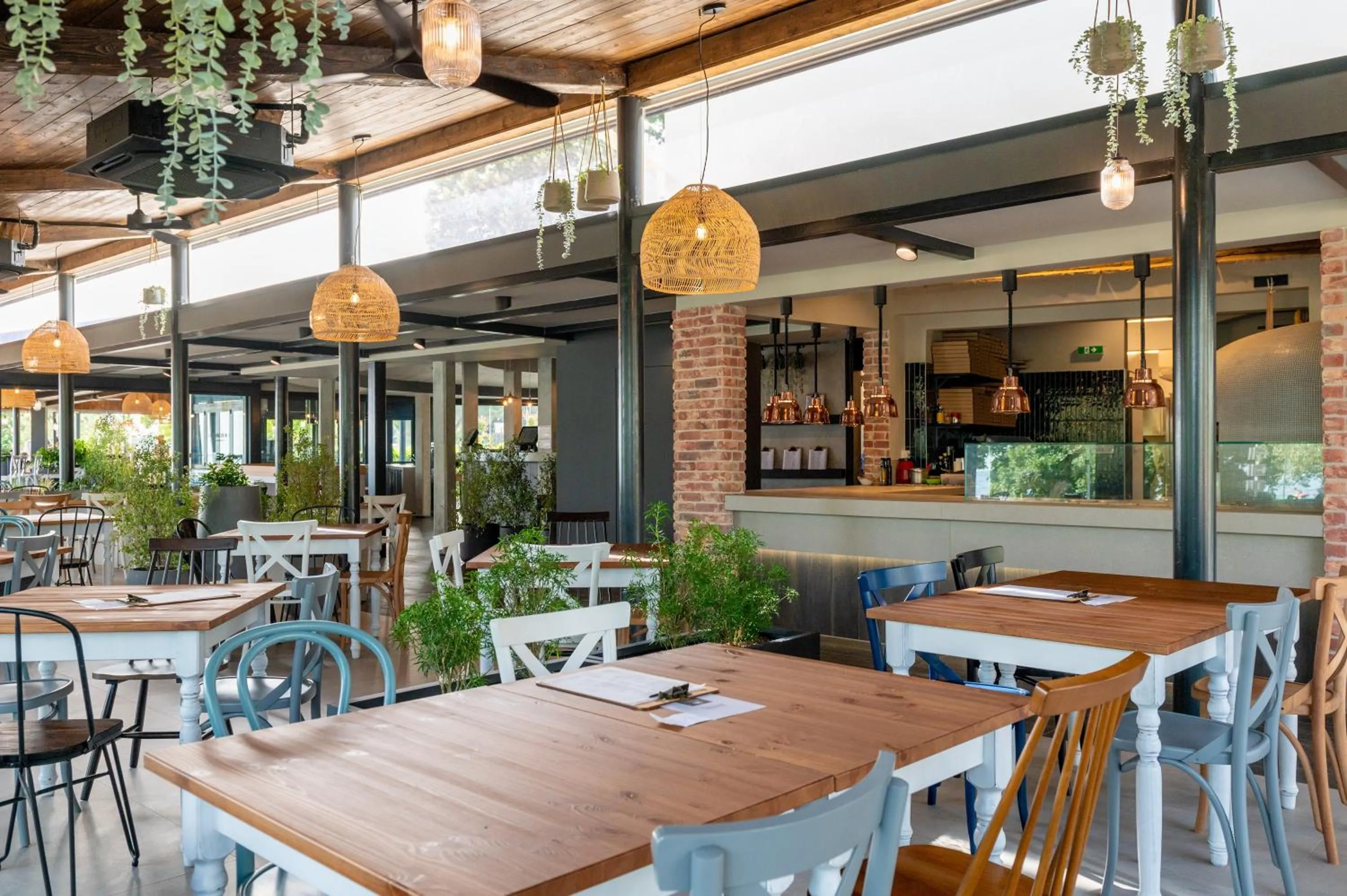 Restaurant/places to eat in Maistra Camping Polari Mobile homes