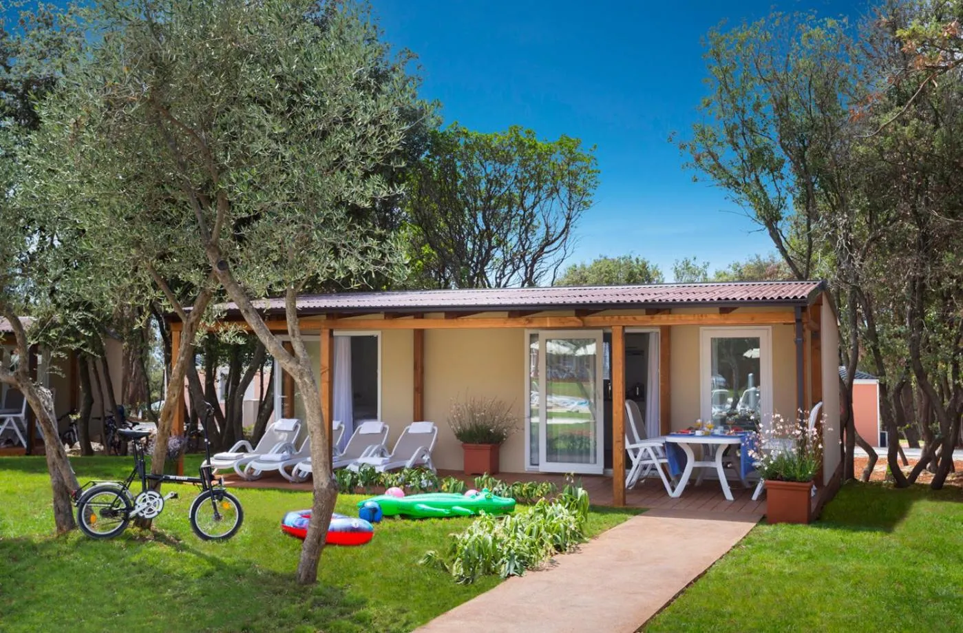 Garden view in Maistra Camping Polari Mobile homes