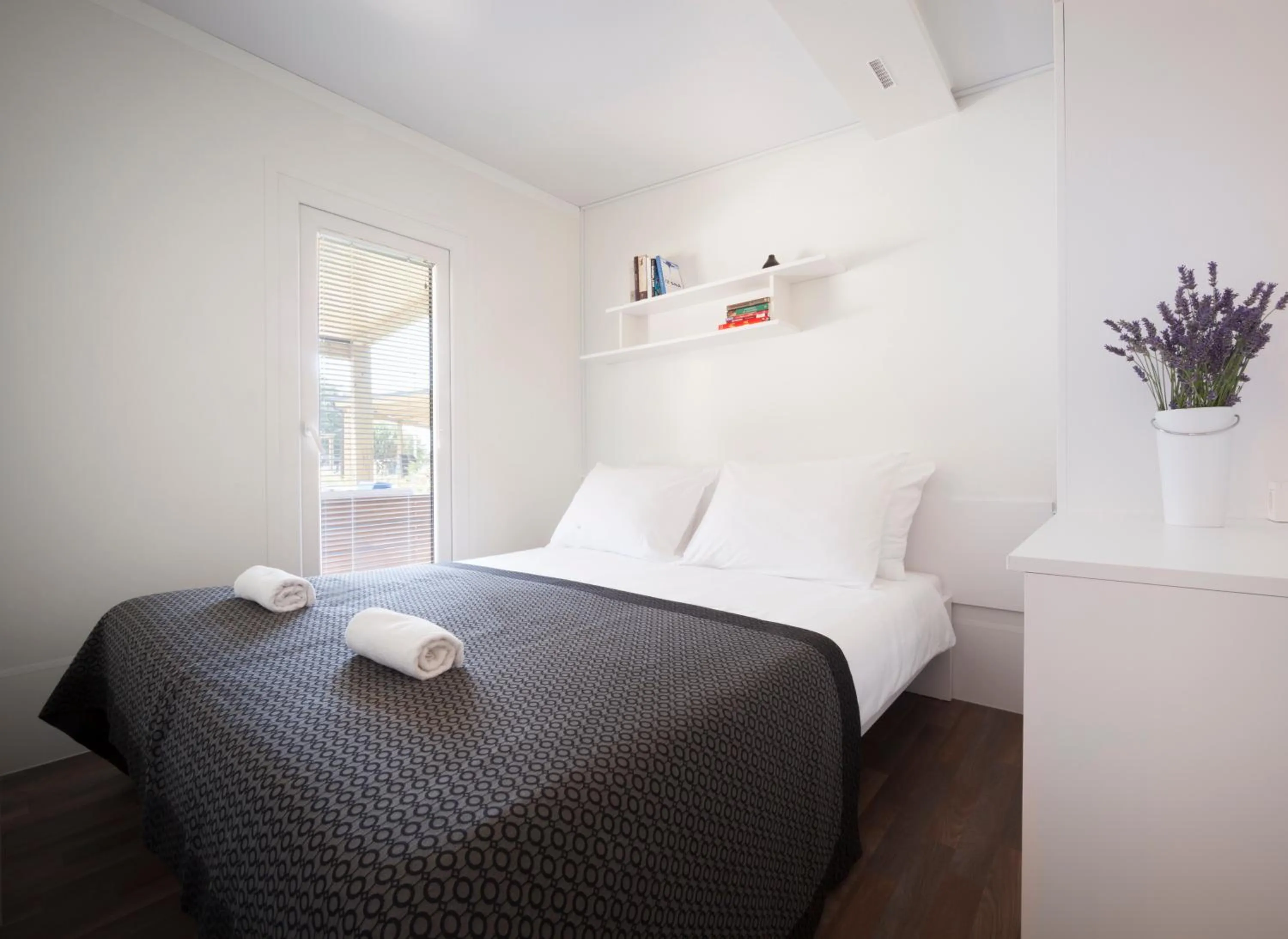 Bed in Maistra Camping Polari Mobile homes