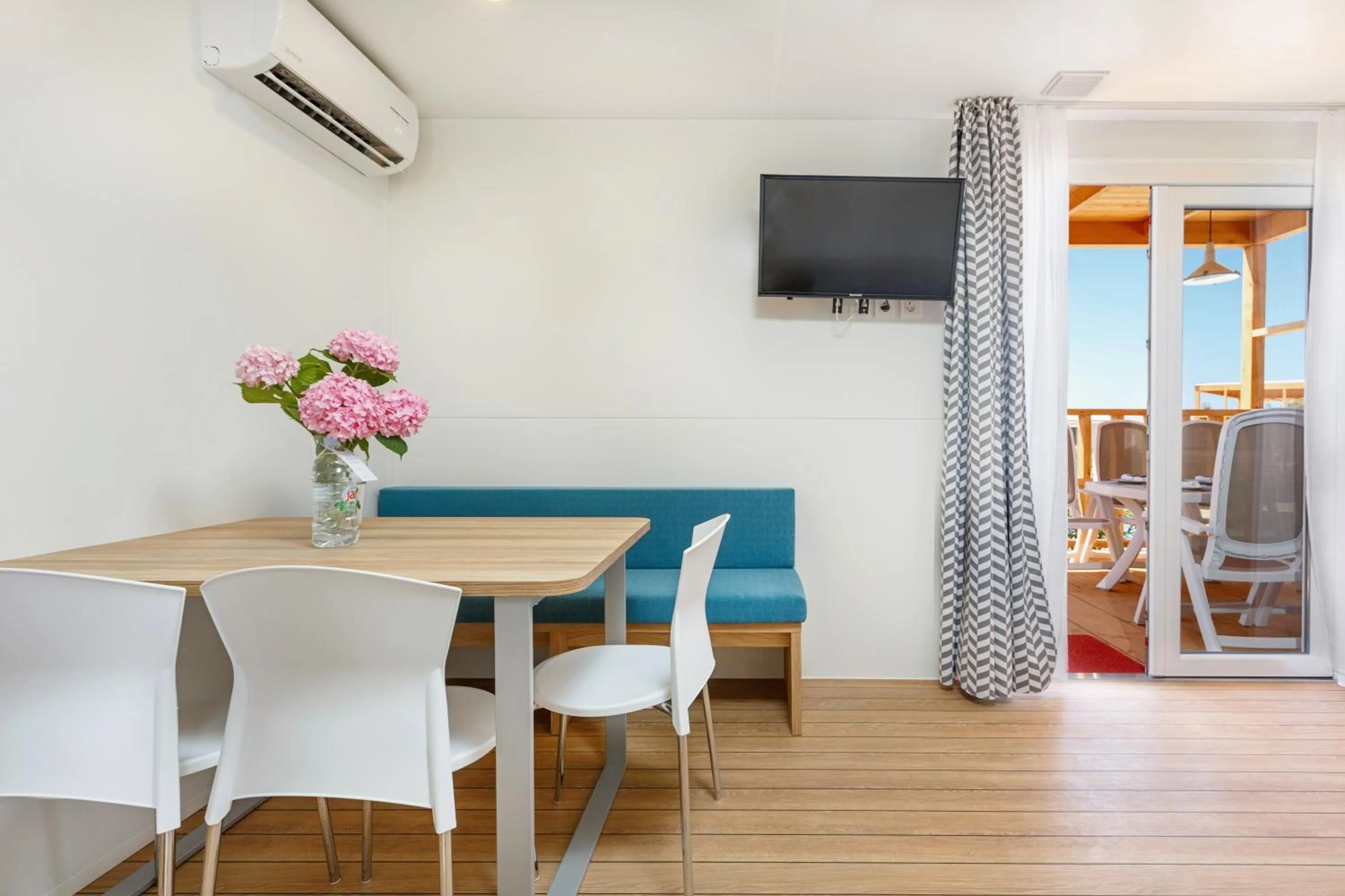 Living room in Maistra Camping Polari Mobile homes