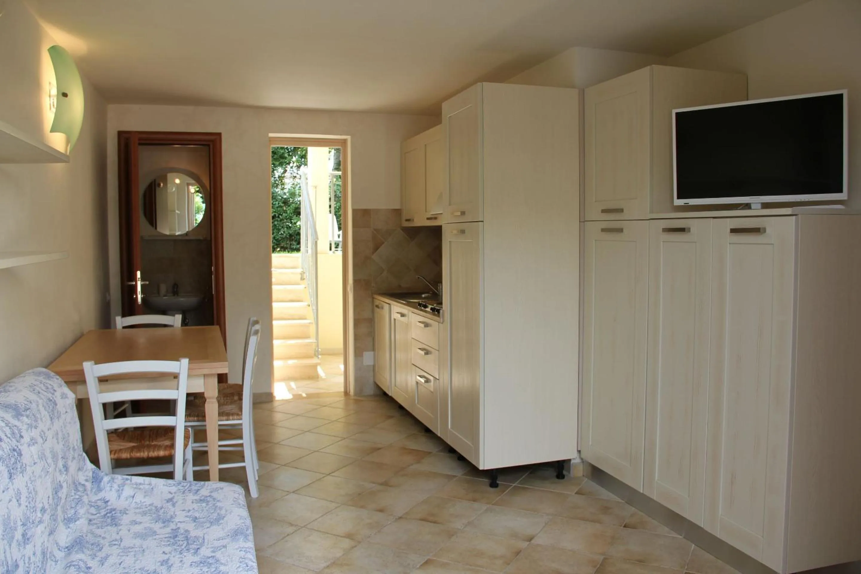 Dining area in Villetta Tina