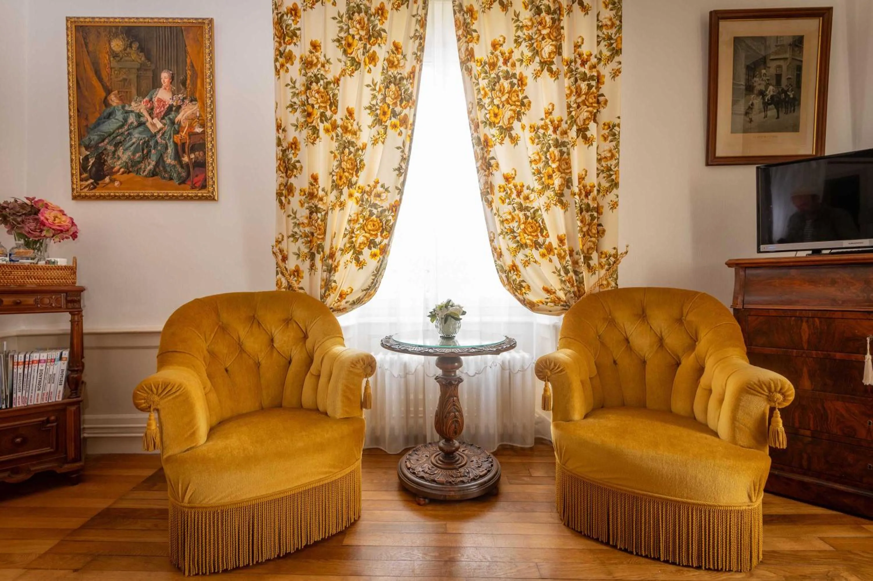 Seating area in Maison d'hôtes de charme La Rose de Ducey près du Mont Saint Michel