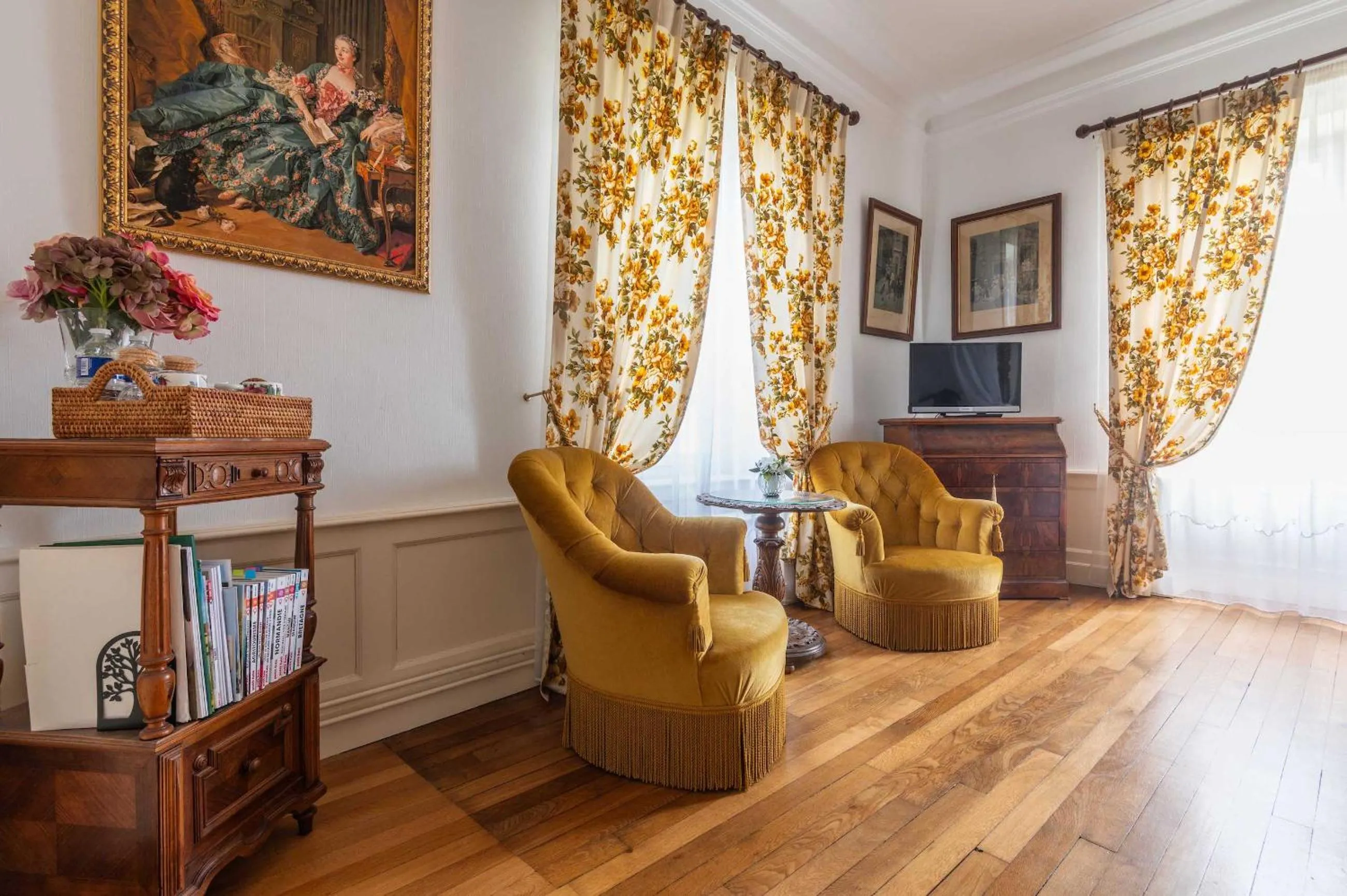 Living room in Maison d'hôtes de charme La Rose de Ducey près du Mont Saint Michel