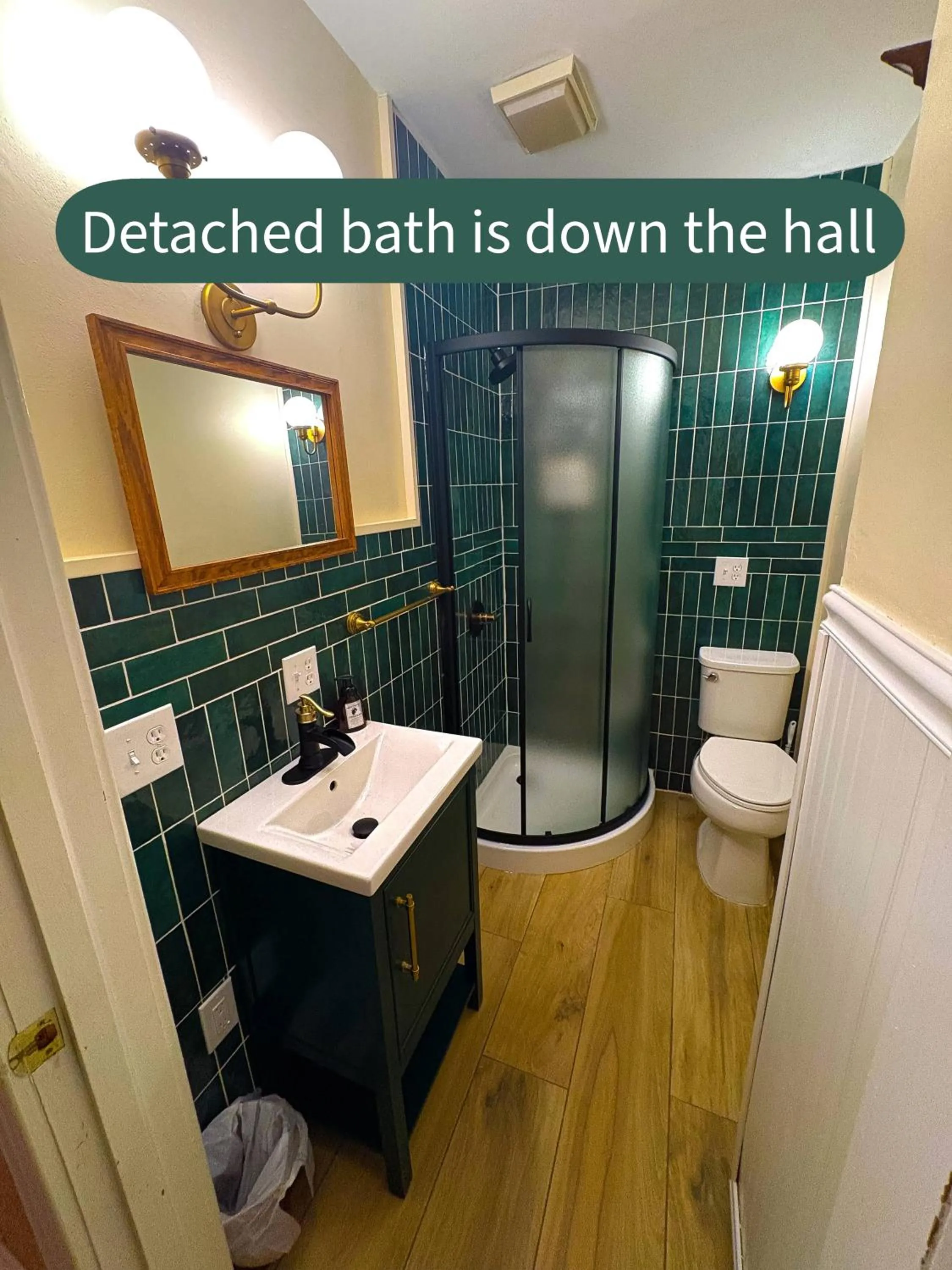 Bathroom in Hudson Manor Bed & Breakfast