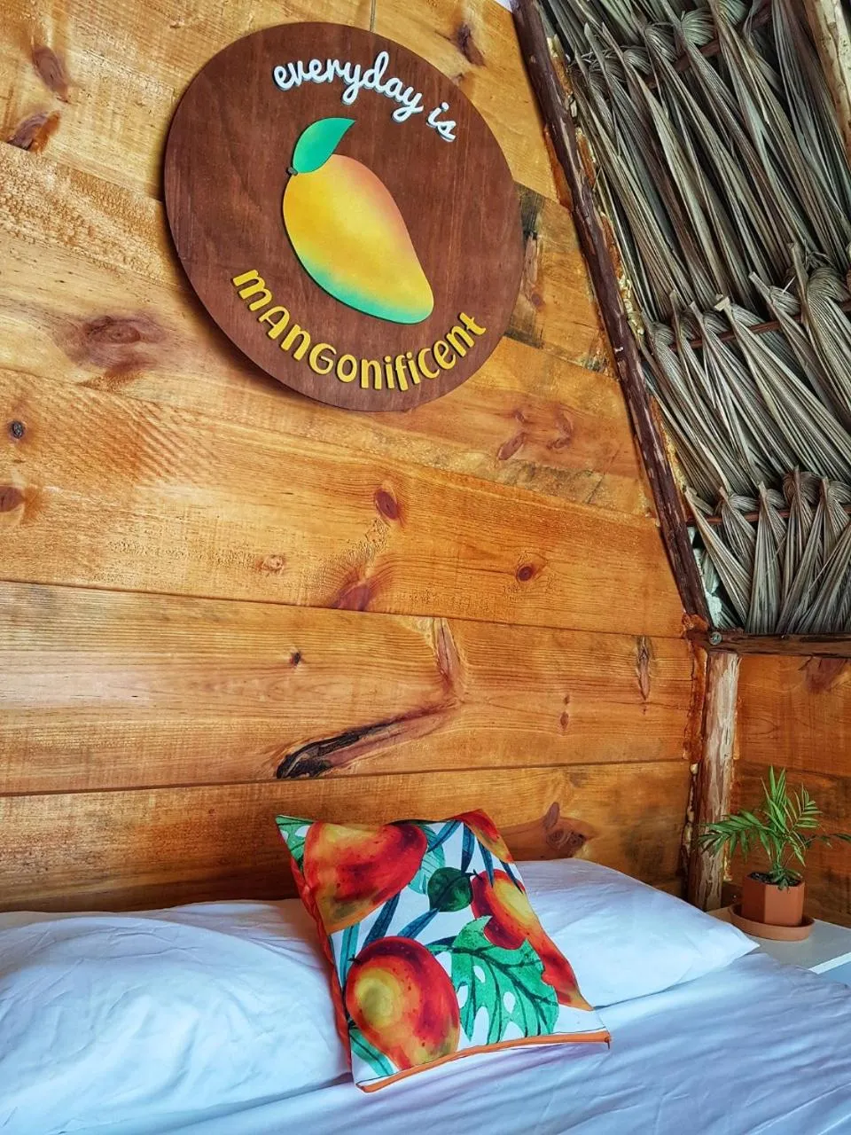 Garden view, Bed in El Búho Bacalar Eco-Cabañas Hostal