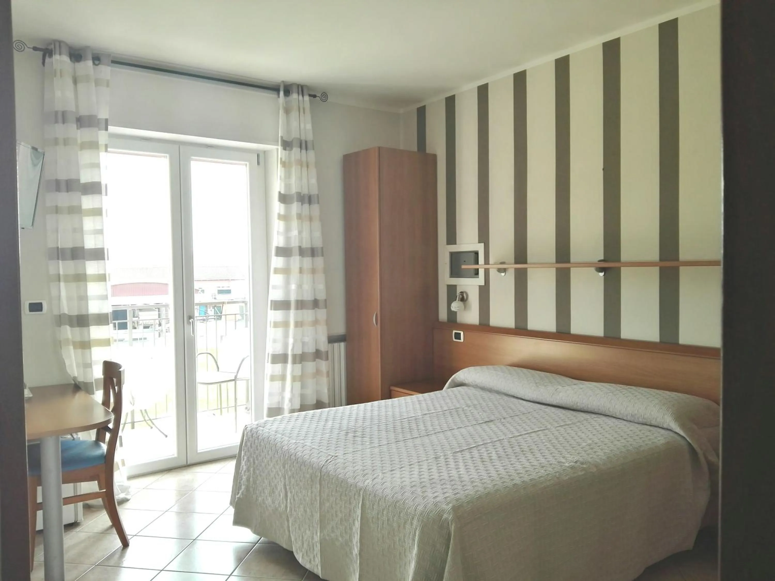 Bedroom, Bed in Alessio Camere