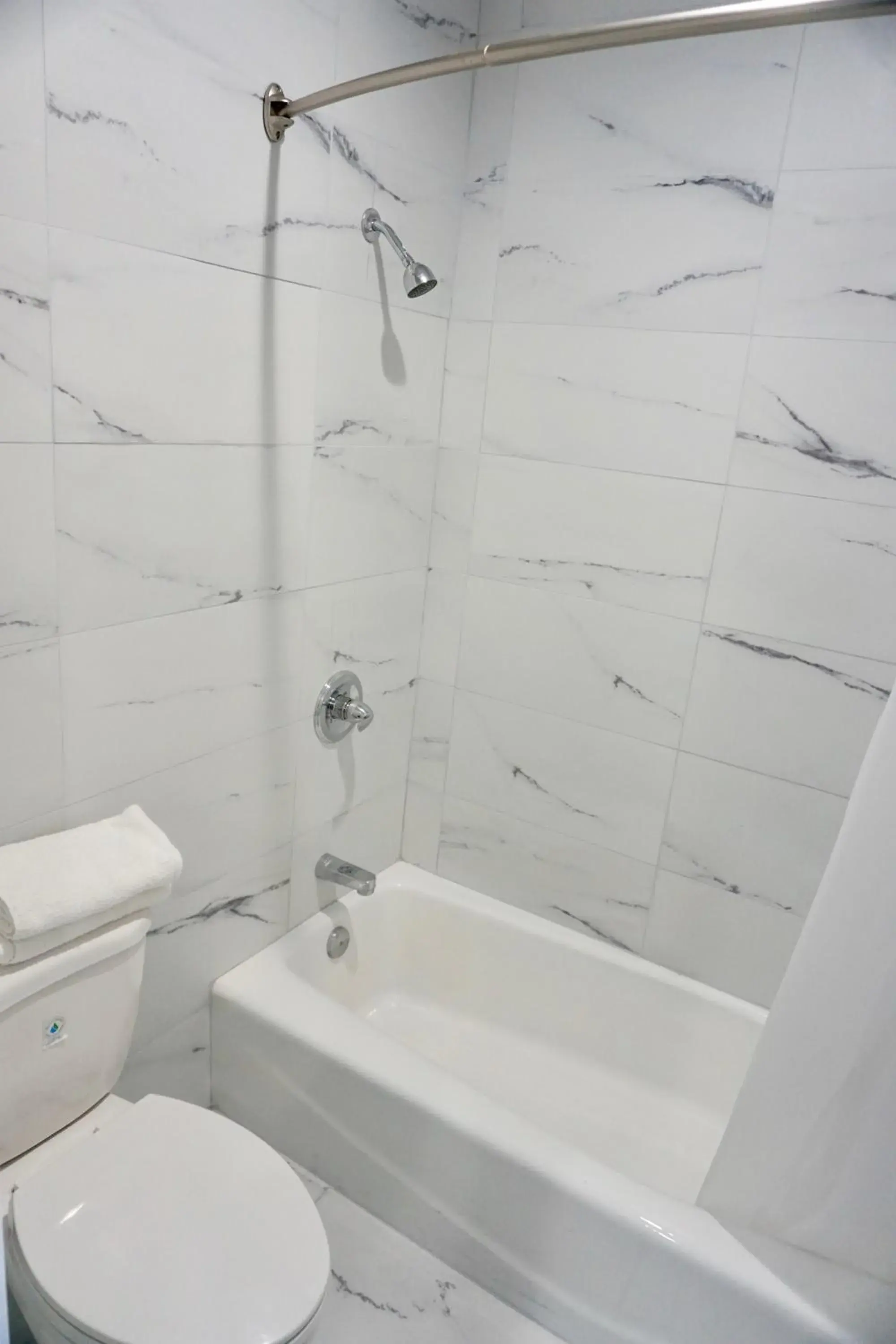 Deluxe Double Room in Redondo Beach Motel - LAX Deluxe Double Room in Redondo Beach Motel - LAX