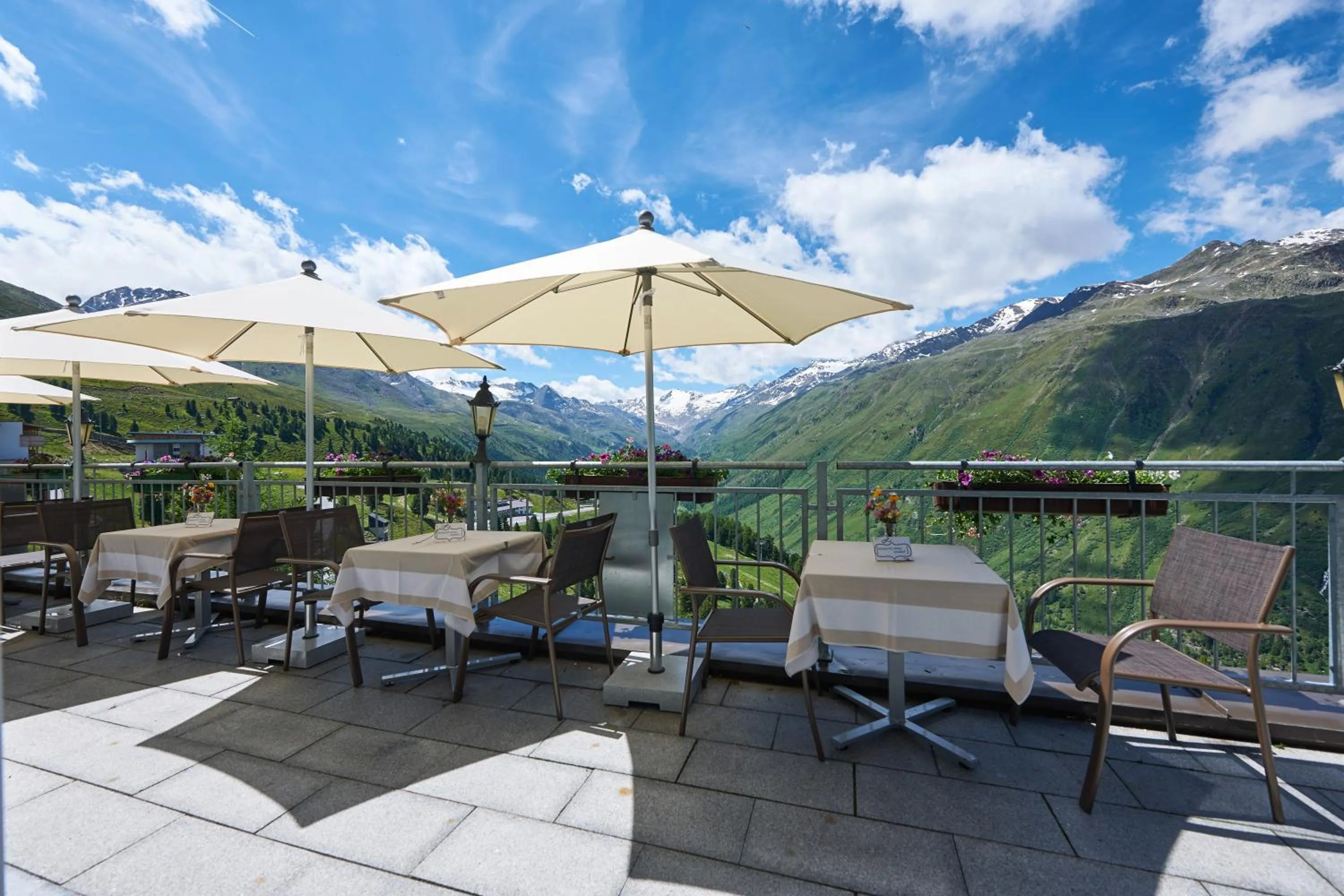 Balcony/Terrace in Alpenhotel Laurin