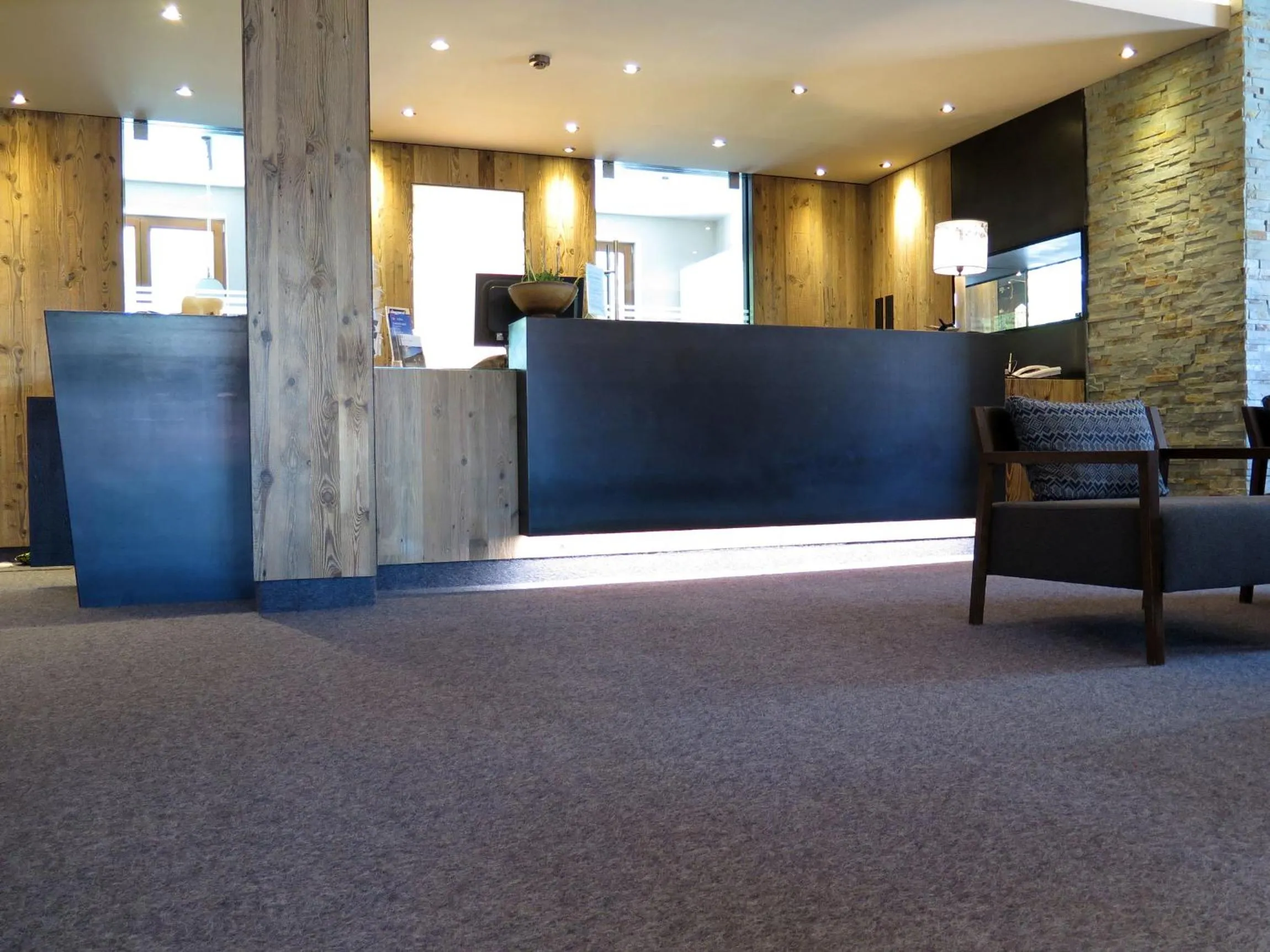 Lobby or reception in Alpenhotel Laurin
