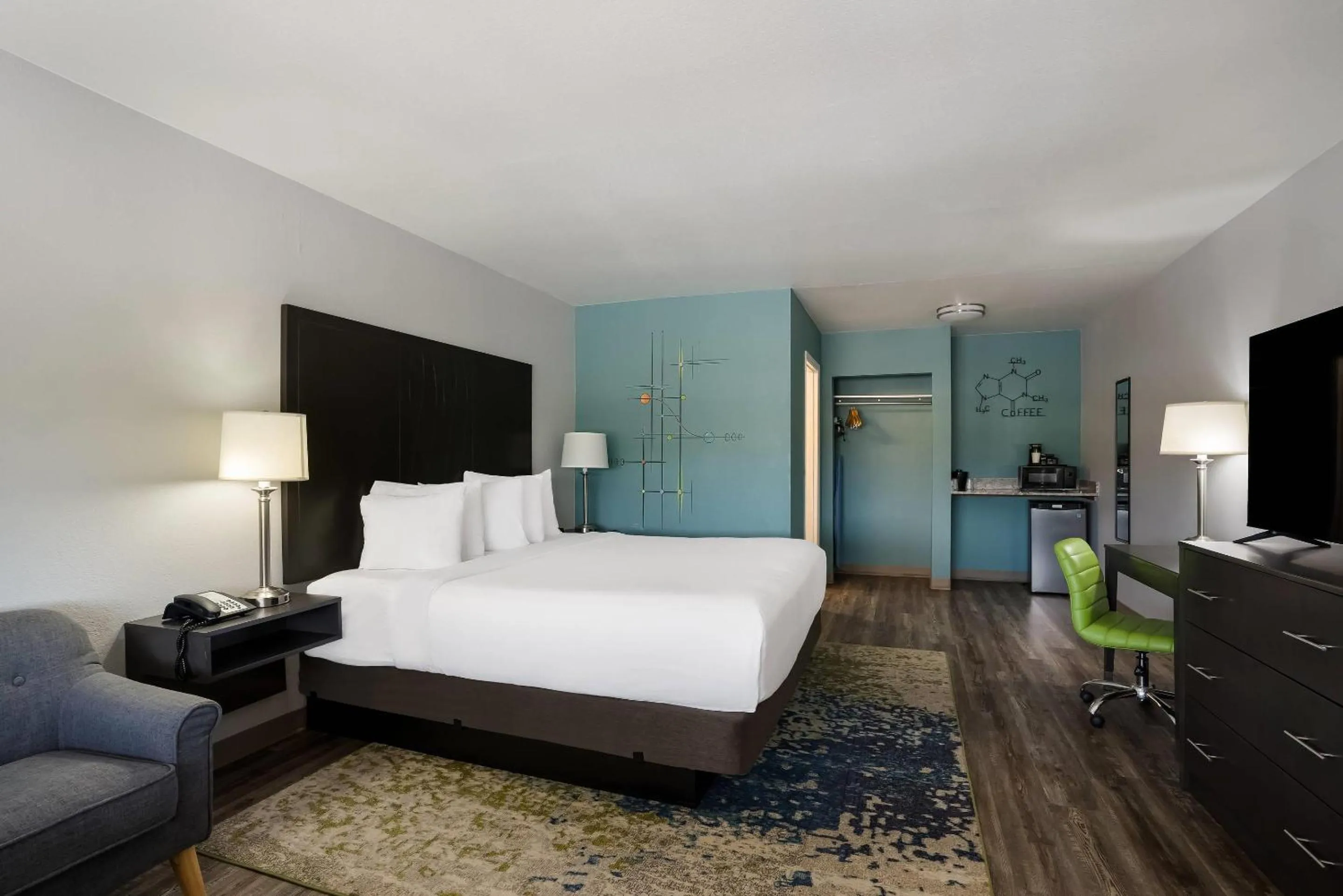 Bedroom, Bed in Richland Riverfront Hotel, an Ascend Collection Hotel
