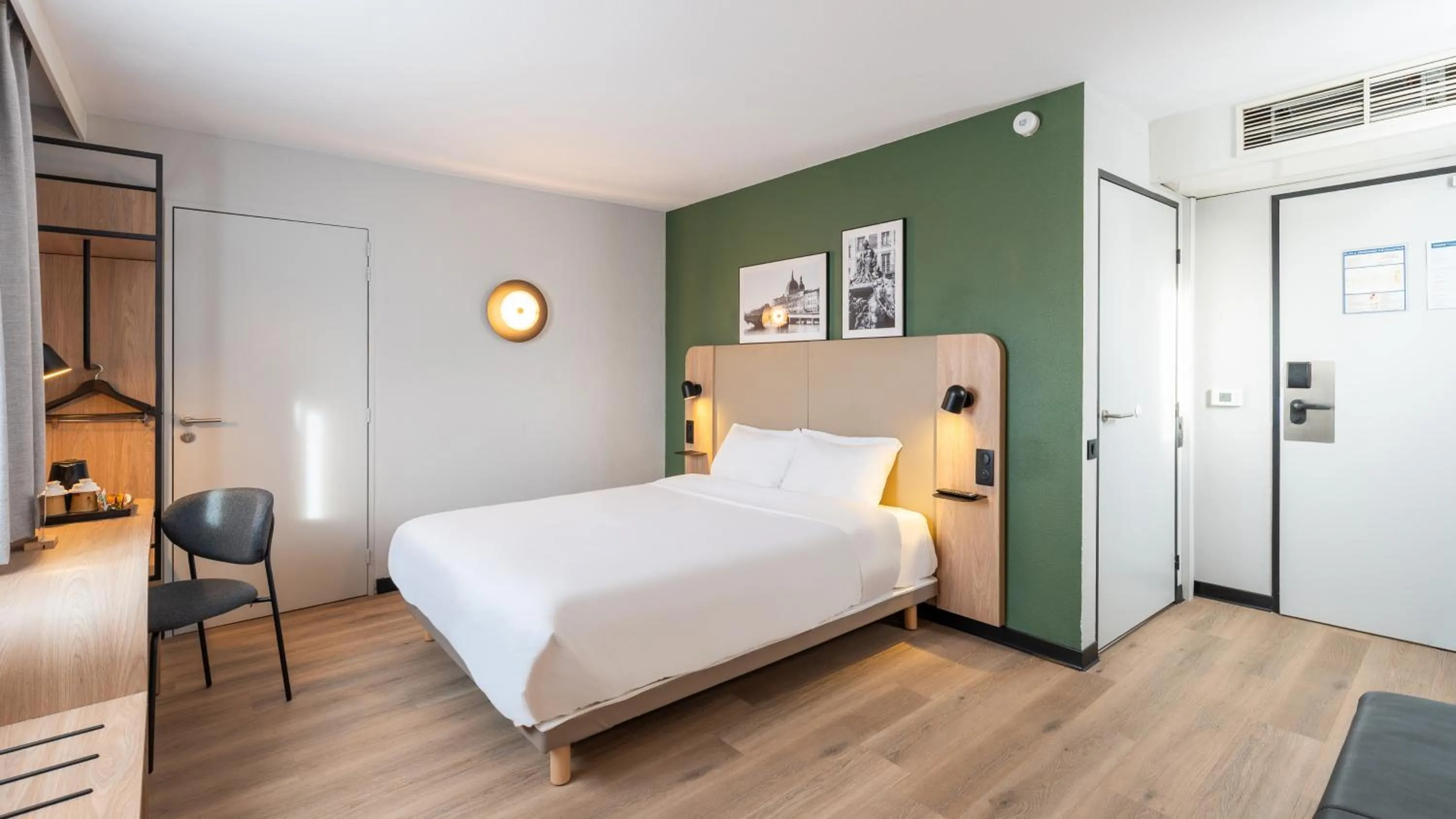 Bed in Campanile PRIME - Lyon Ouest Tassin