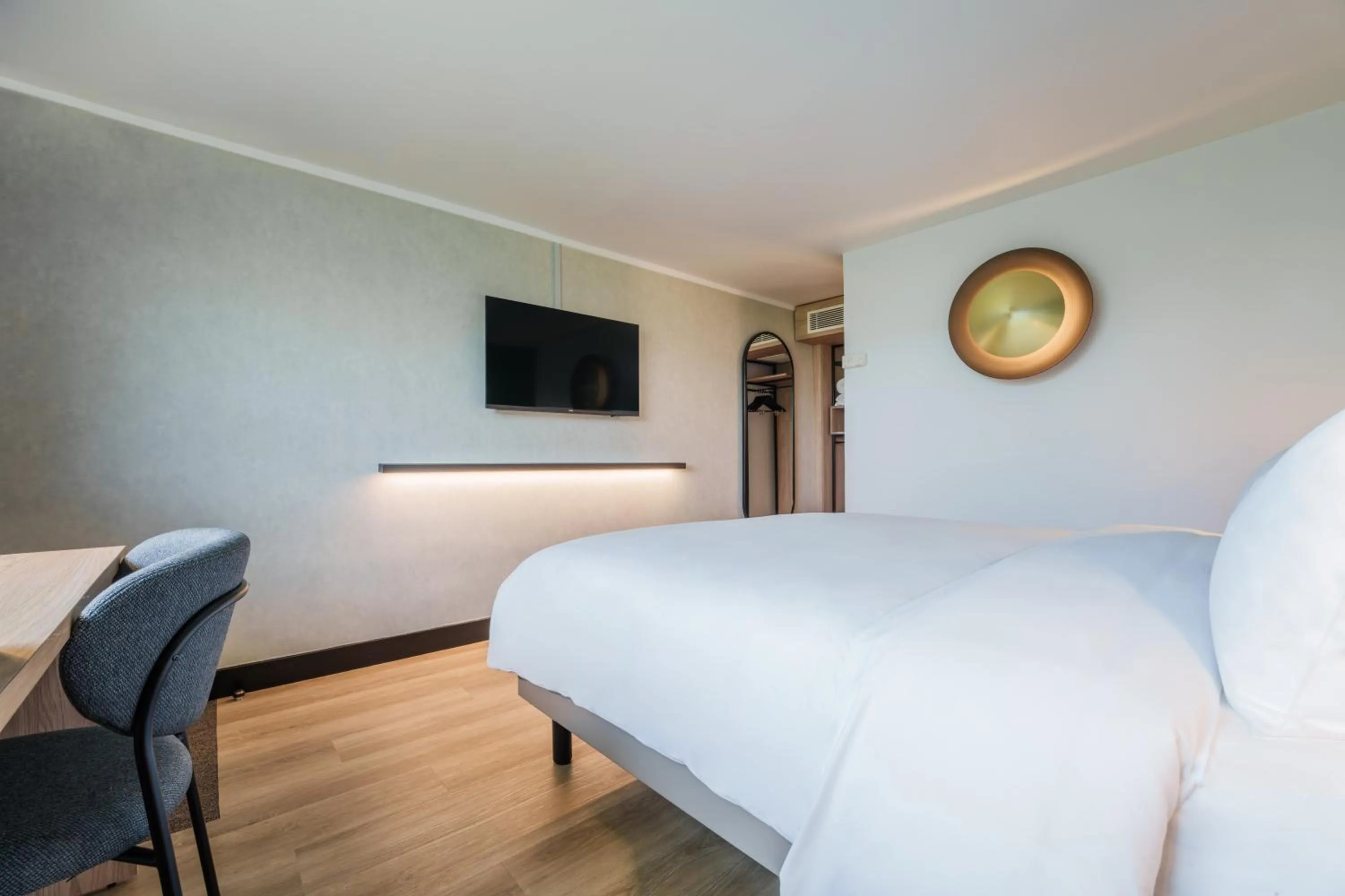 New Generation Quadruple Room  in Campanile PRIME - Lyon Ouest Tassin