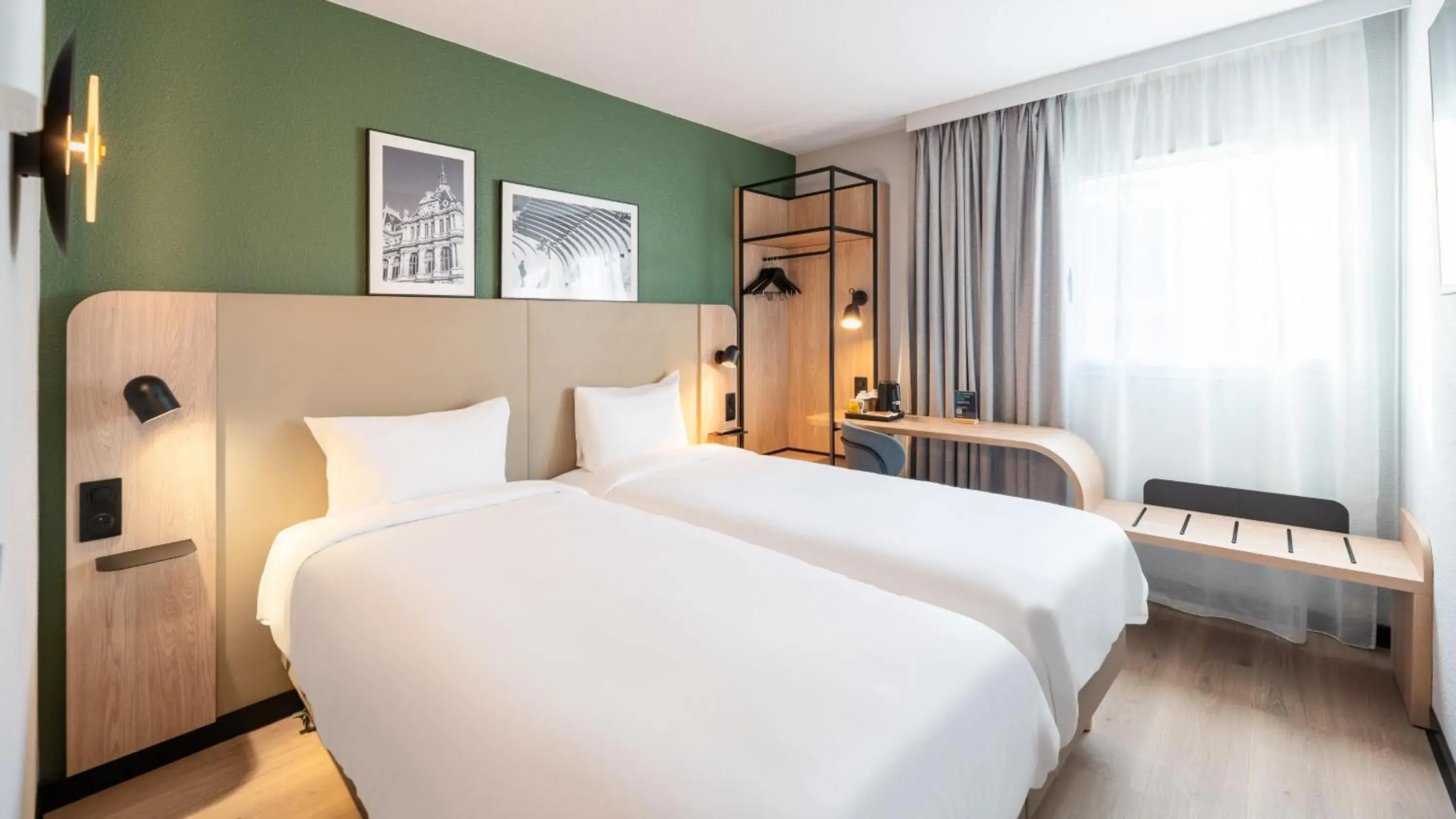 Two Connecting Standard Rooms with One Queen Bed and Two Single Beds in Campanile PRIME - Lyon Ouest Tassin Two Connecting Standard Rooms with One Queen Bed and Two Single Beds in Campanile PRIME - Lyon Ouest Tassin