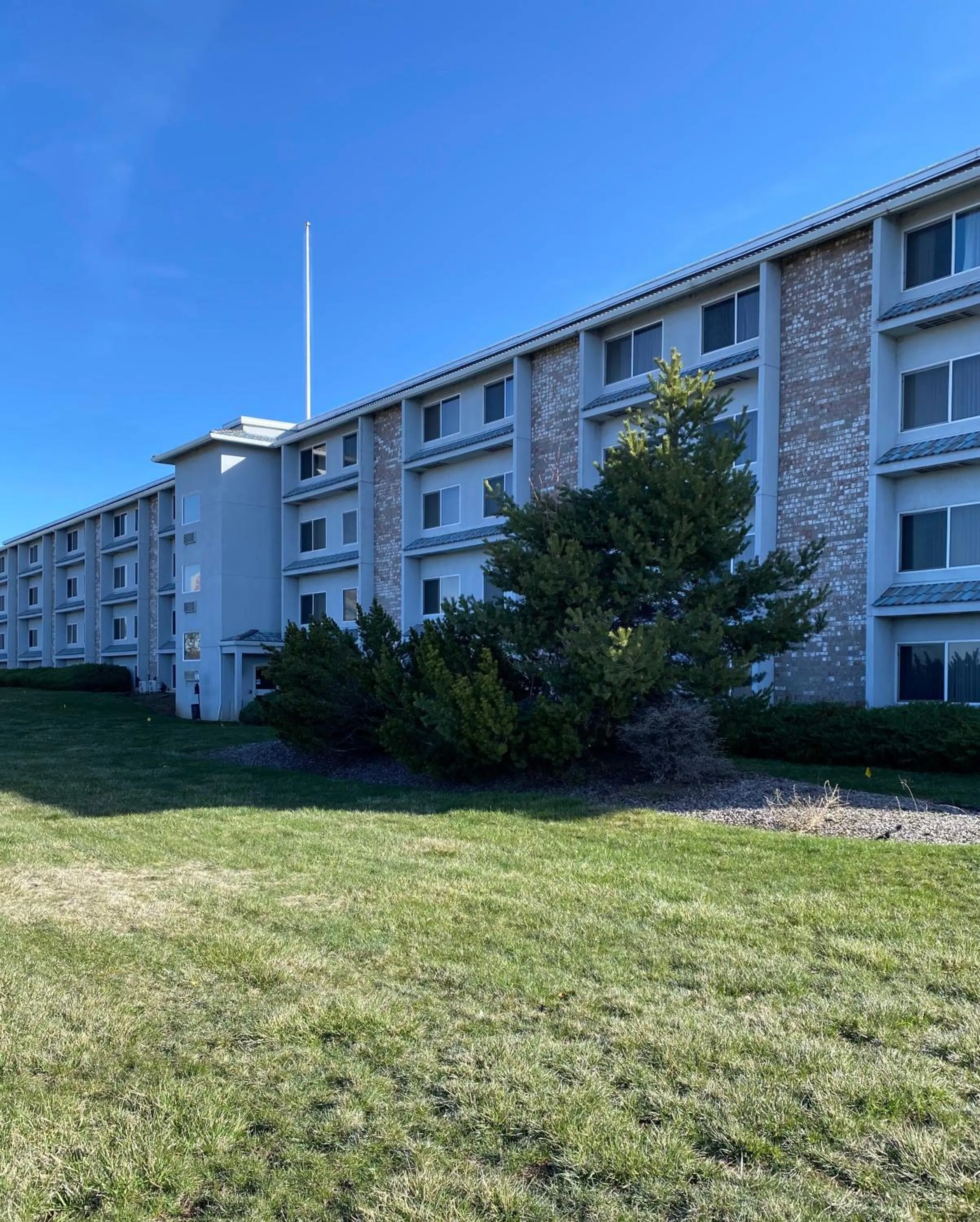 Property building in Shilo Inn Klamath Falls