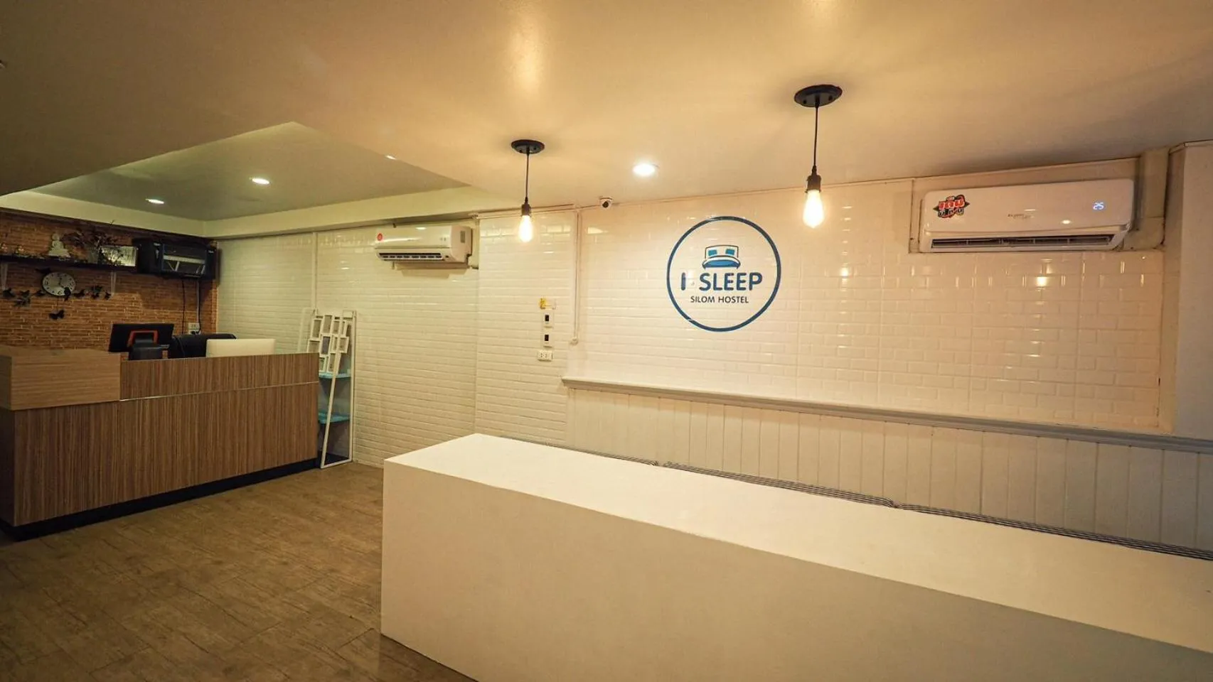 Lobby or reception in I-Sleep Silom Hostel