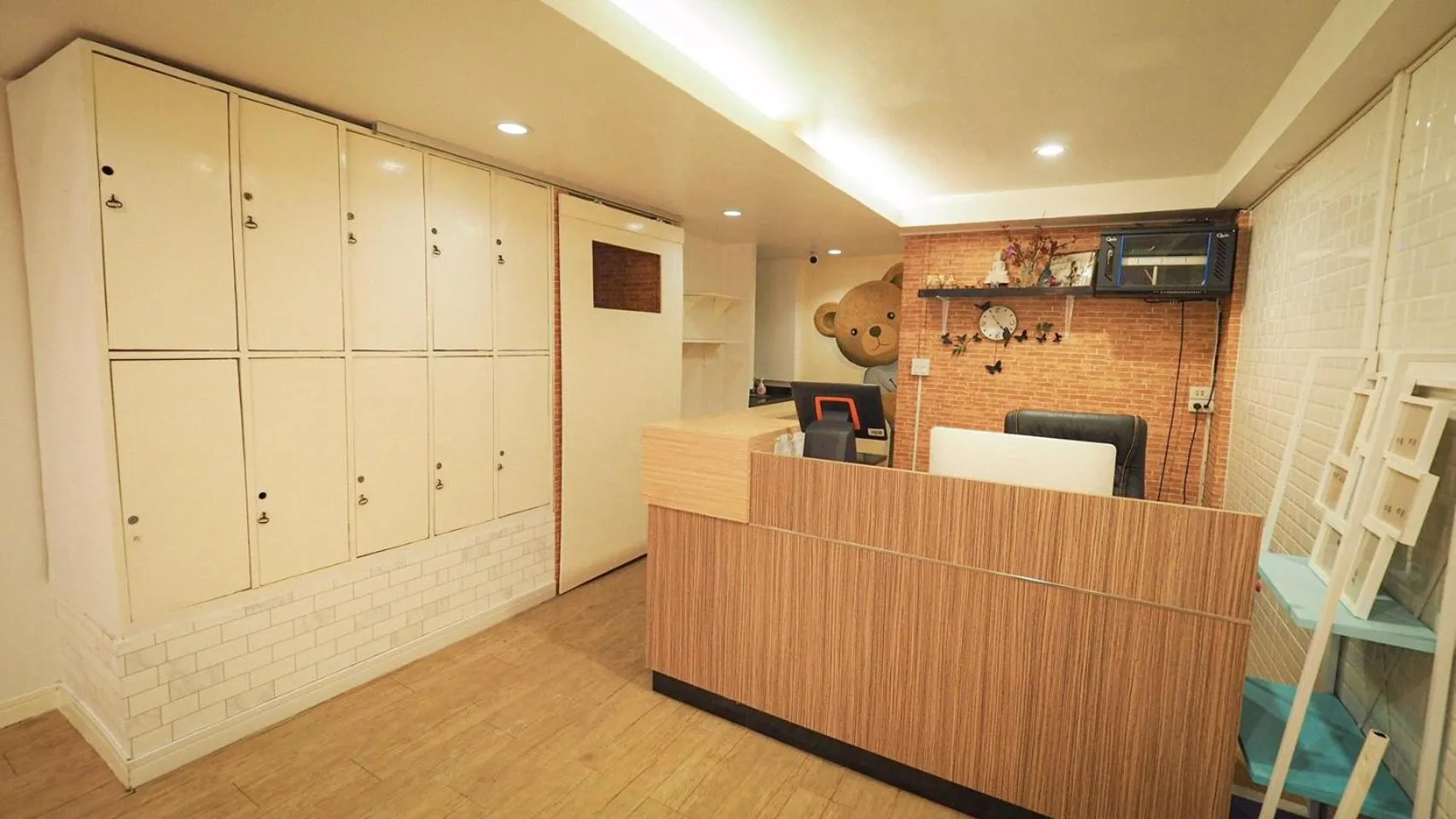 Lobby or reception in I-Sleep Silom Hostel