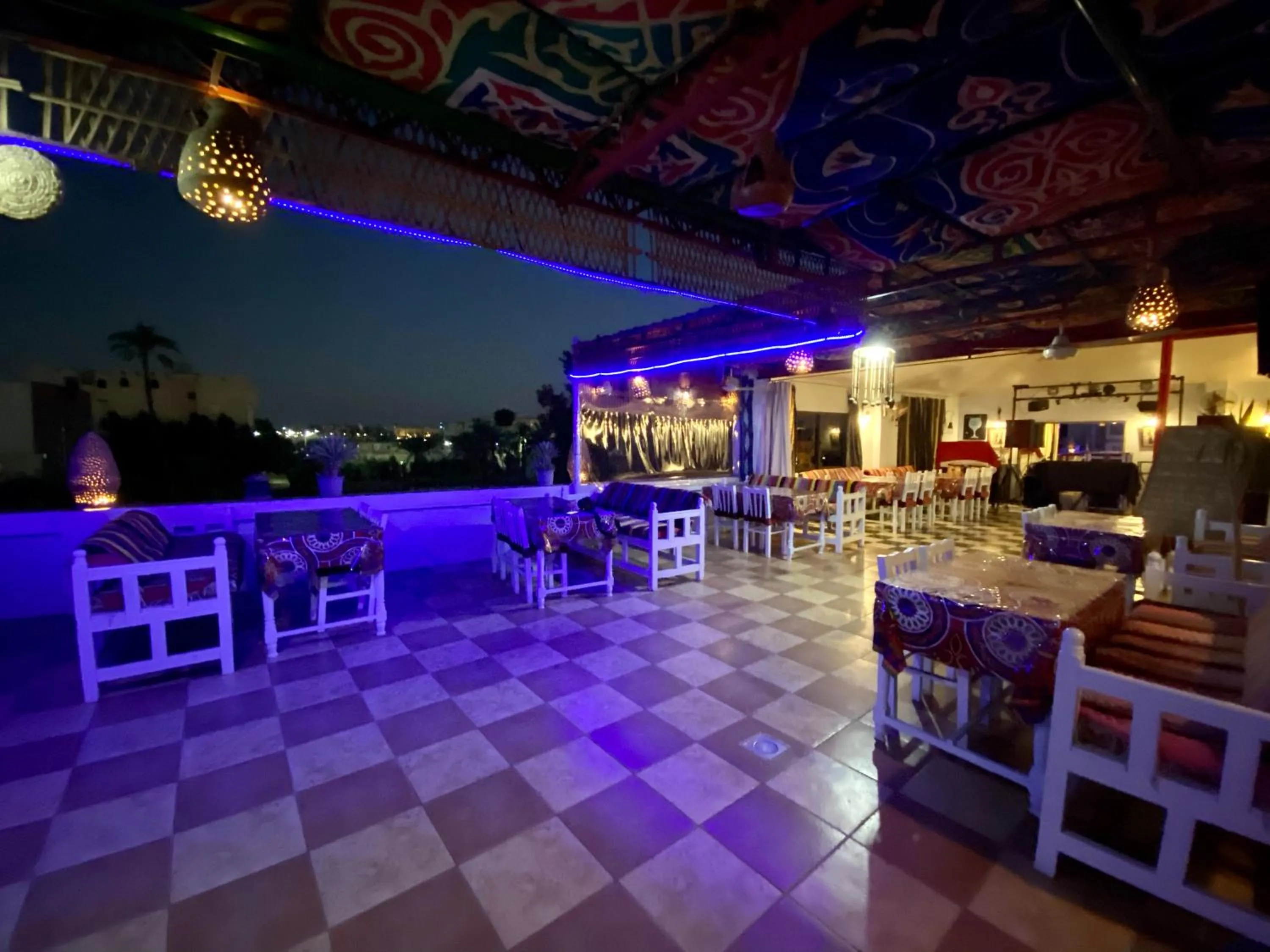 Restaurant/places to eat in El Gezira Hotel
