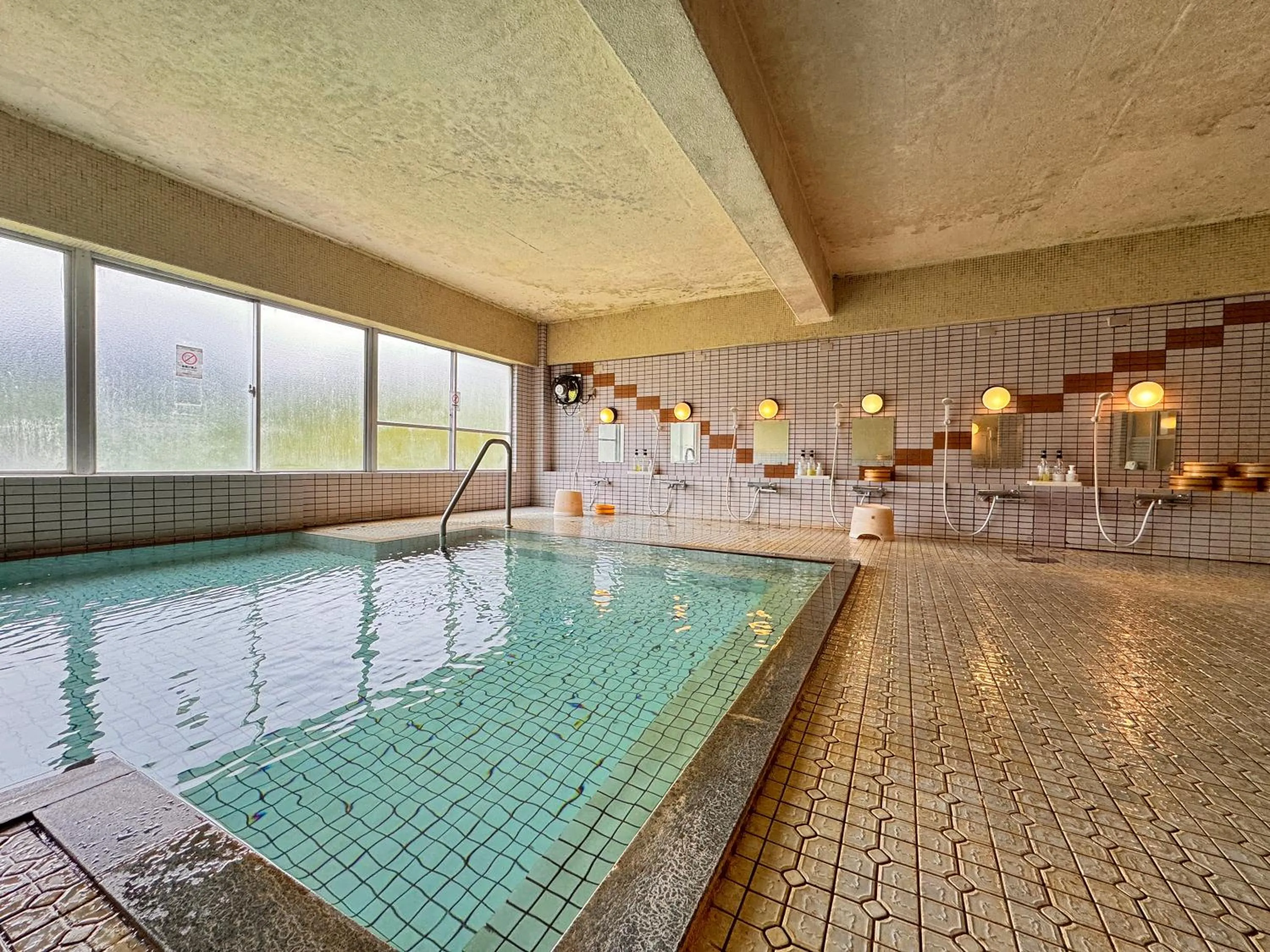 Hot Spring Bath in Kidoike Onsen Hotel