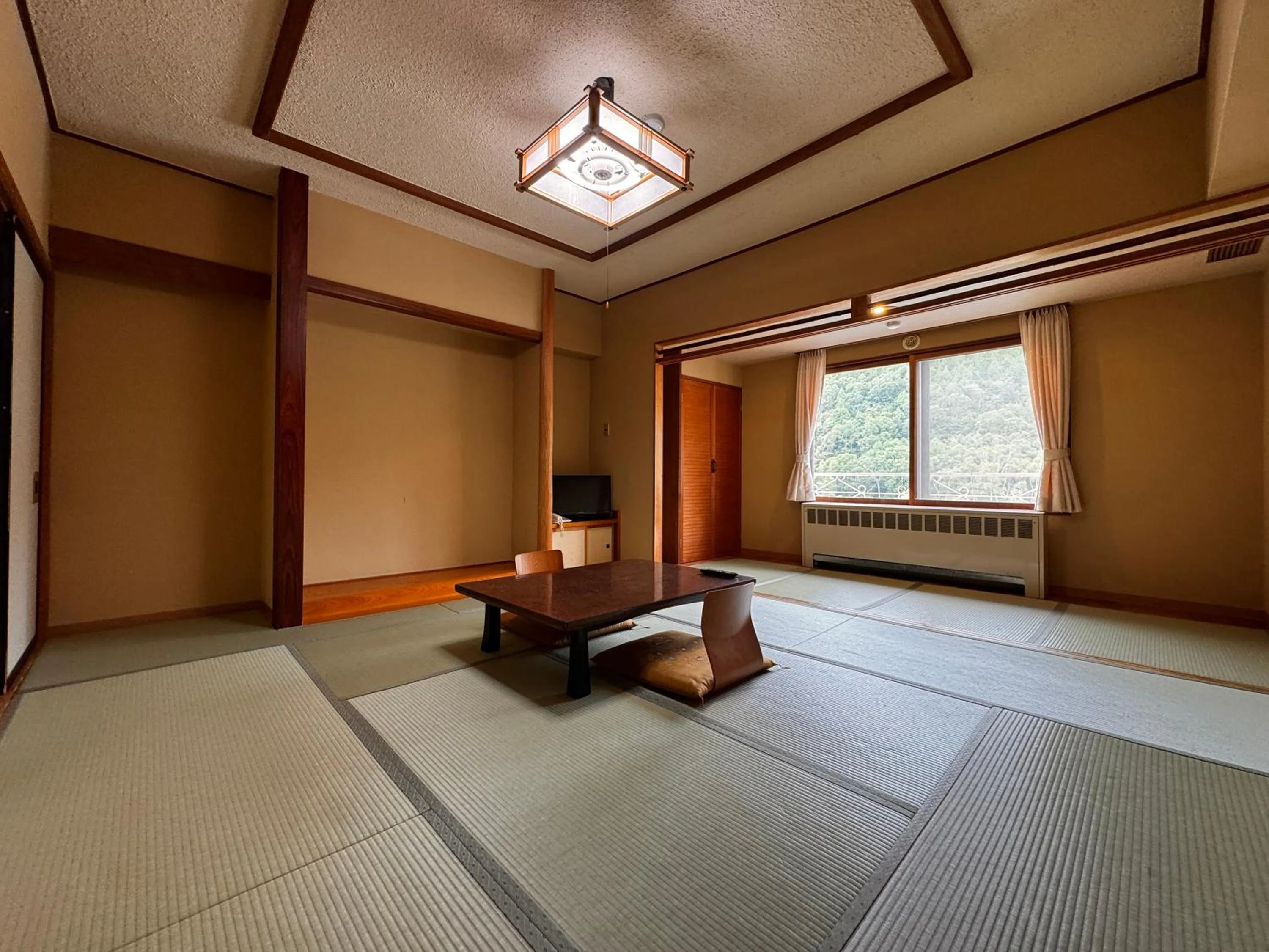 TV and multimedia in Kidoike Onsen Hotel