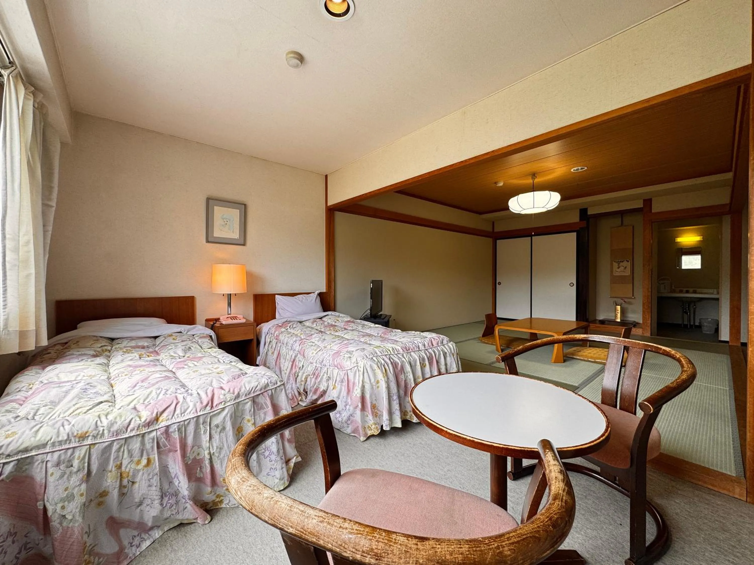 Bed in Kidoike Onsen Hotel