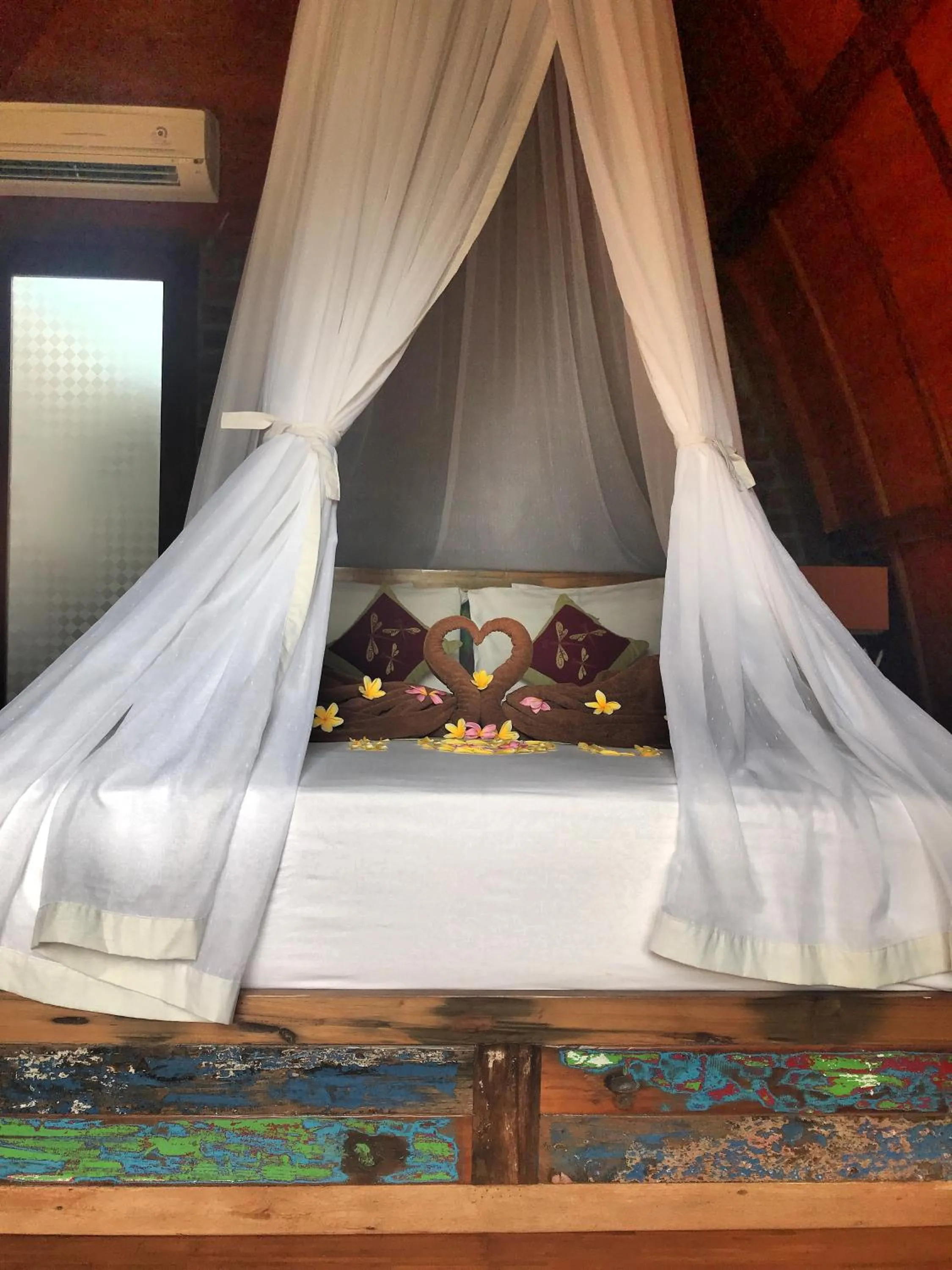Bed in Balangan Sea View Bungalow