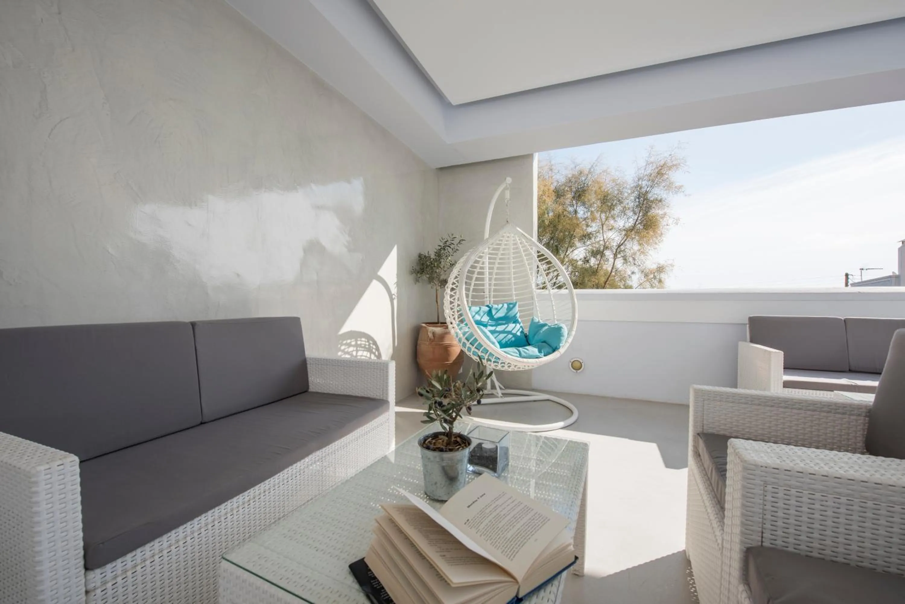 Property building in Blue Waves Suites & Apartments