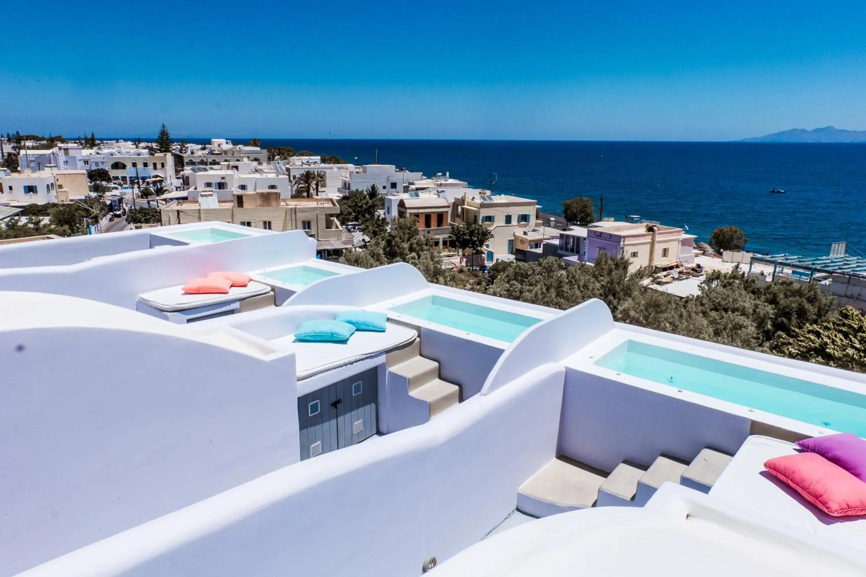 Day in Blue Waves Suites & Apartments