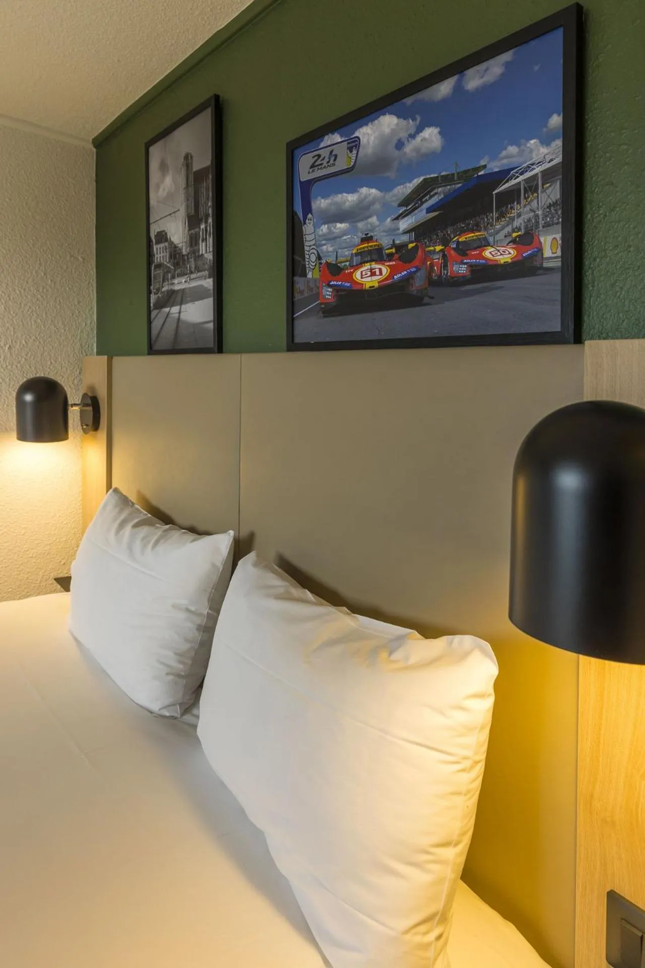 Bed in Campanile Le Mans Est