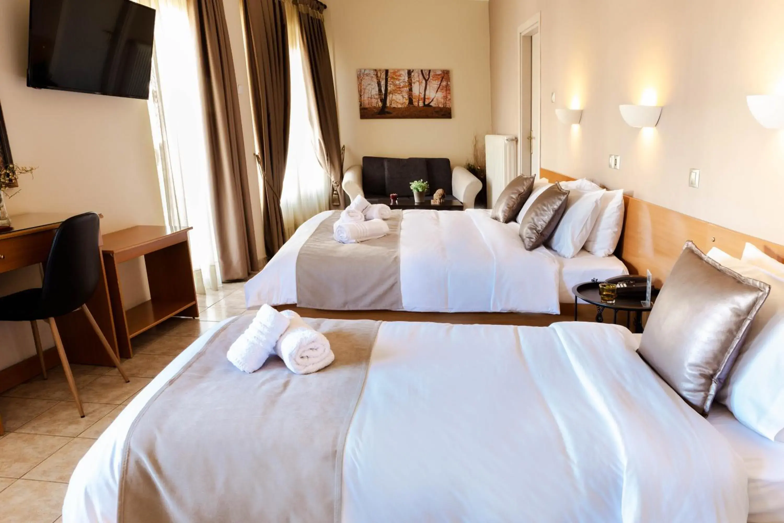 Comfort Triple Room in Anesis Hotel Comfort Triple Room in Anesis Hotel