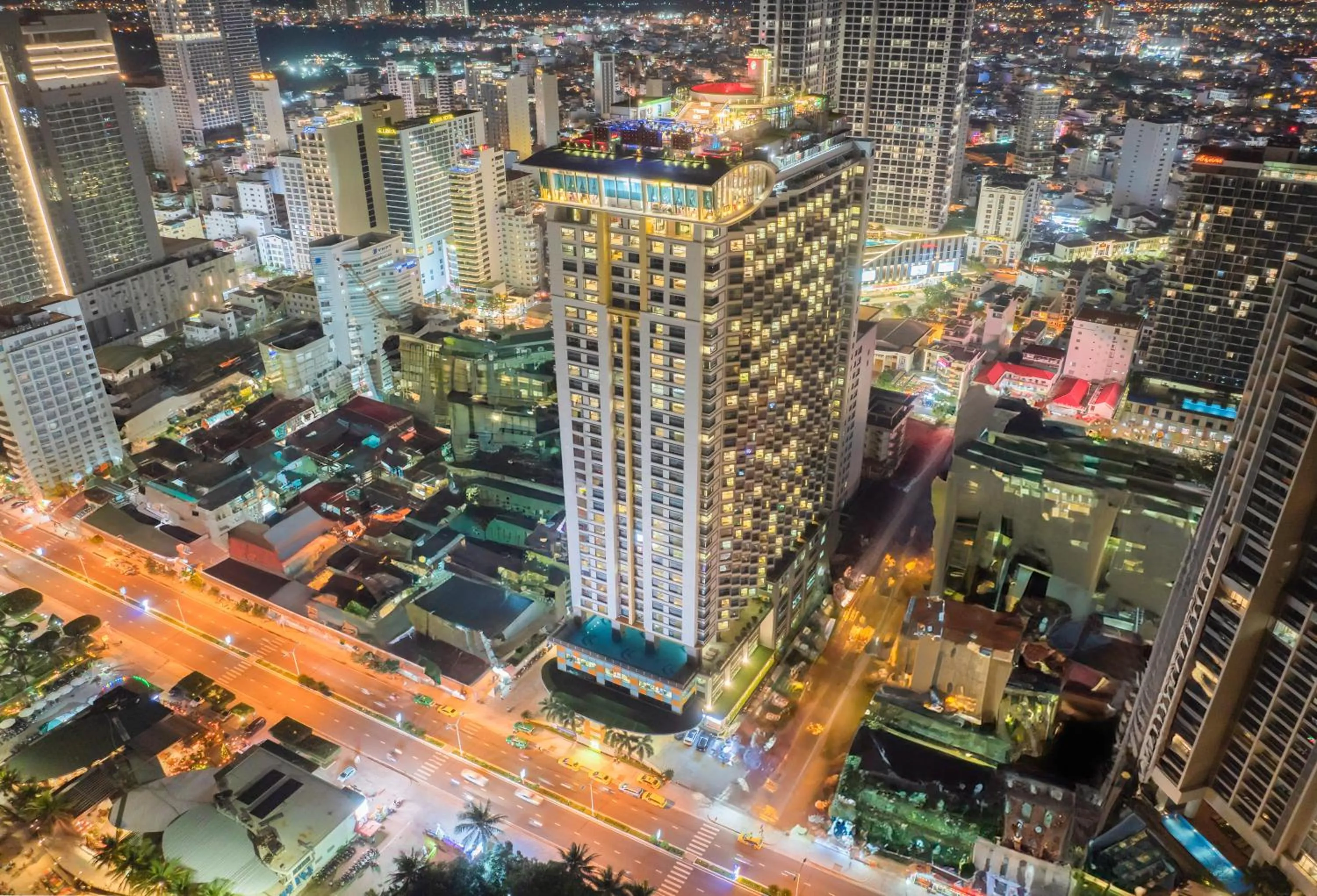 Property building in Havana Nha Trang Hotel