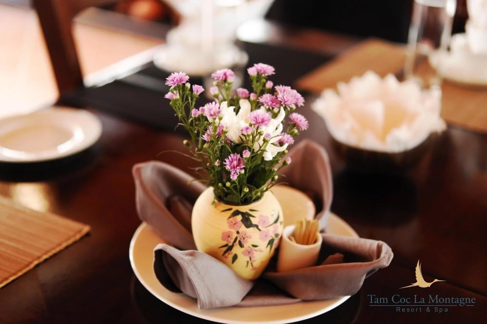 Restaurant/places to eat in Tam Coc La Montagne Resort & Spa Ninh Binh