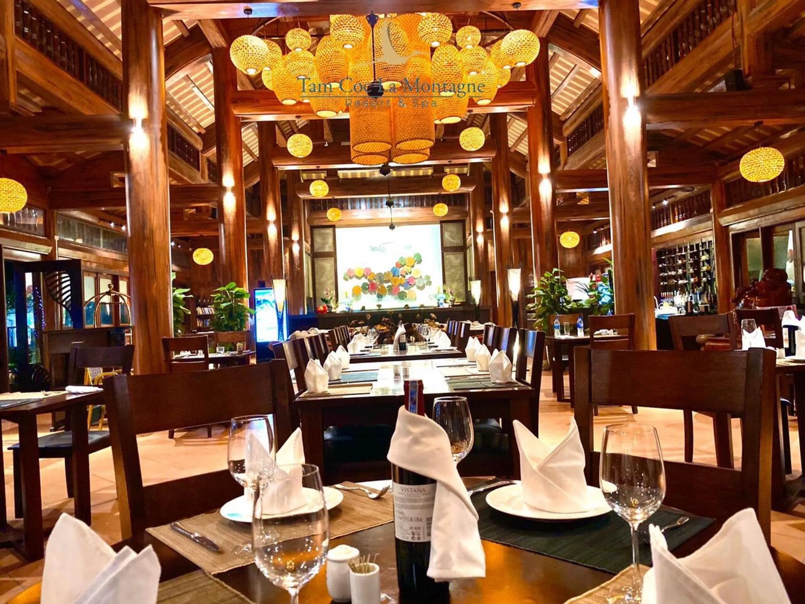 Restaurant/places to eat in Tam Coc La Montagne Resort & Spa Ninh Binh