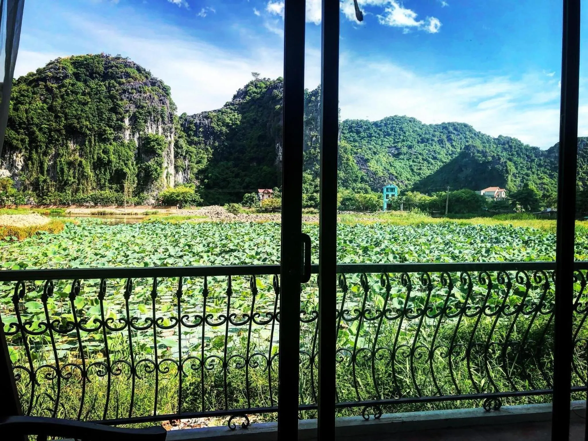 Tam Coc La Montagne Resort & Spa Ninh Binh