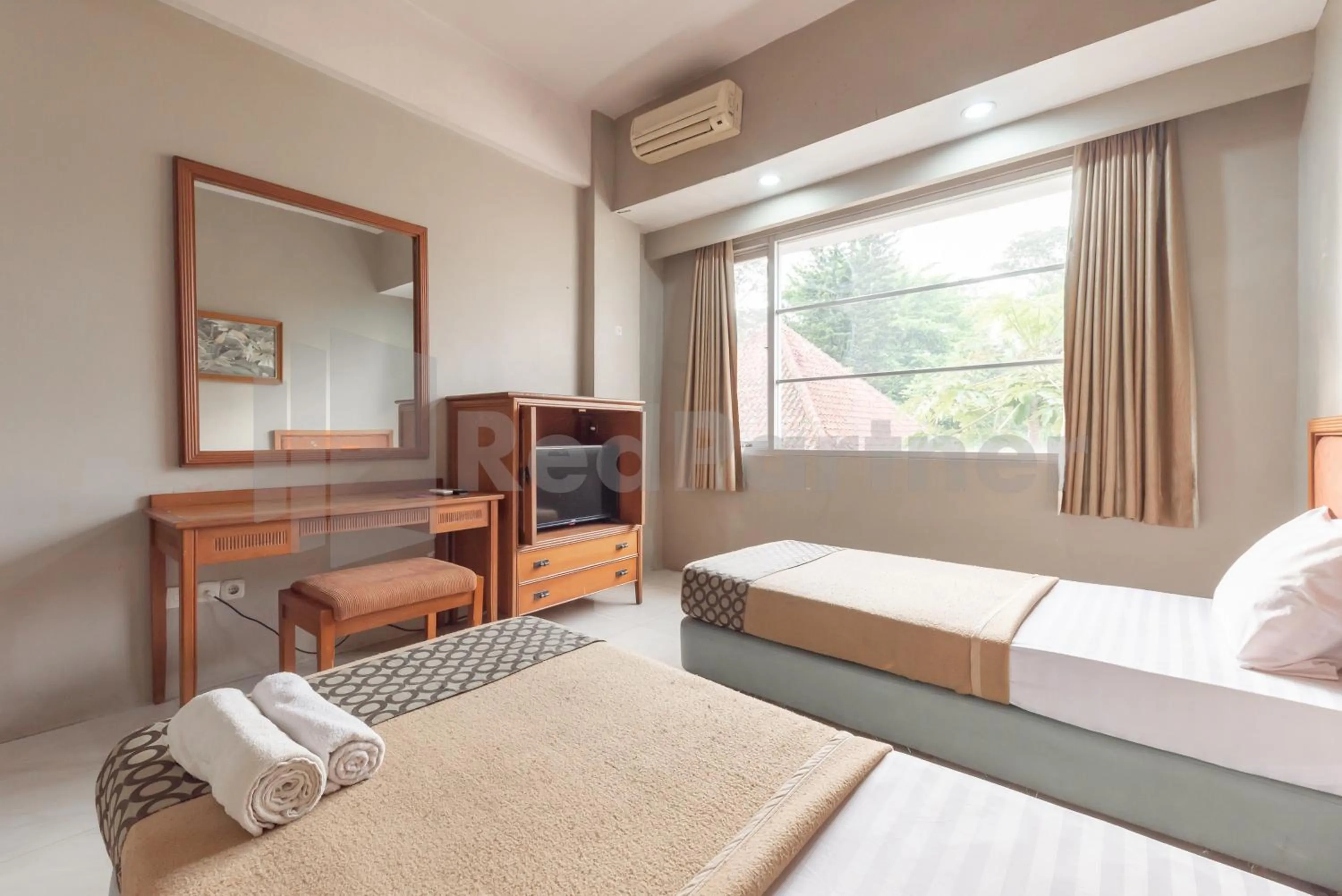 Bedroom, Bed in Hotel Wisma Dago ITB