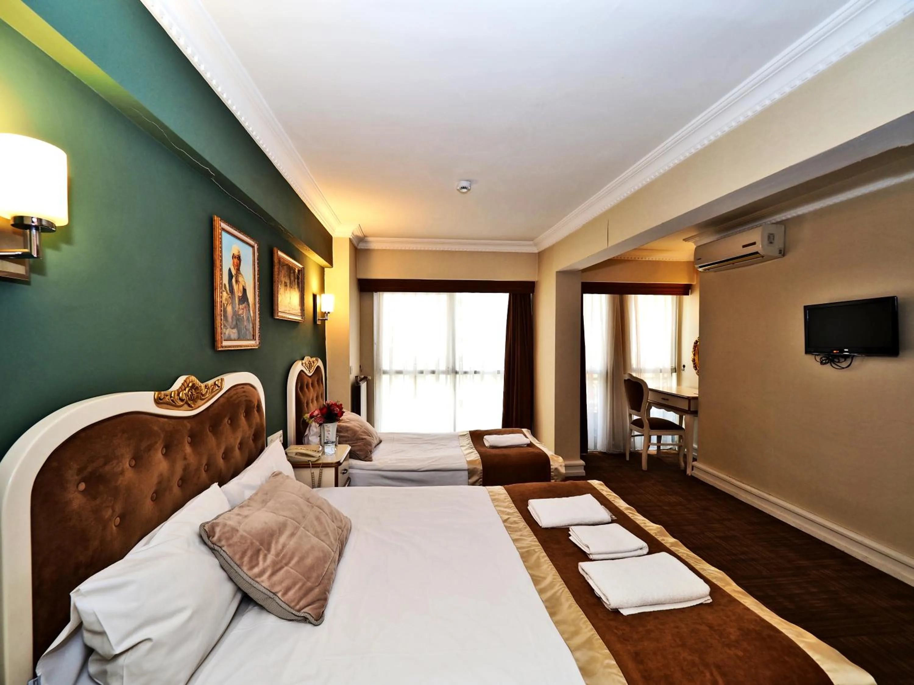 Photo of the whole room, Bed in Elysion Hotel