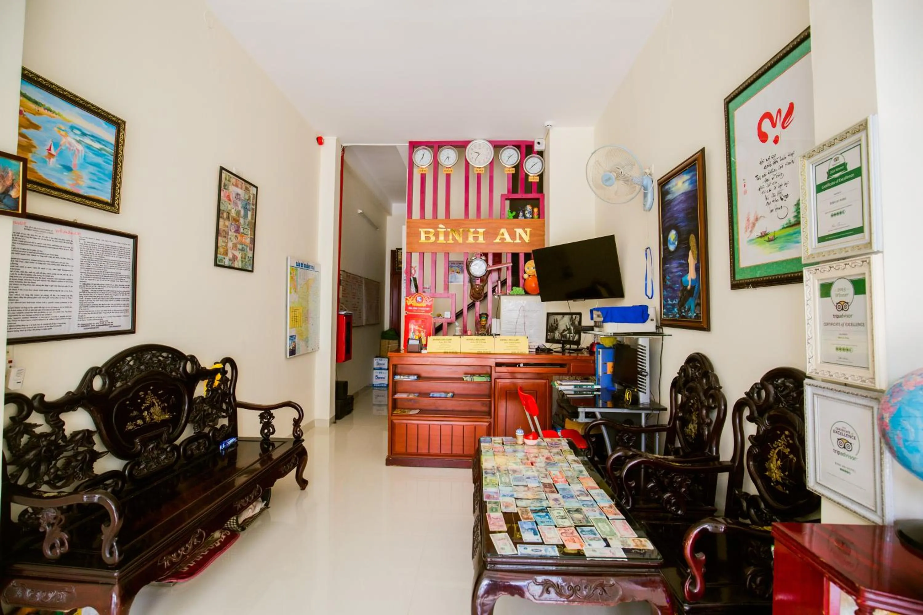 Text overlay in Binh An hotel