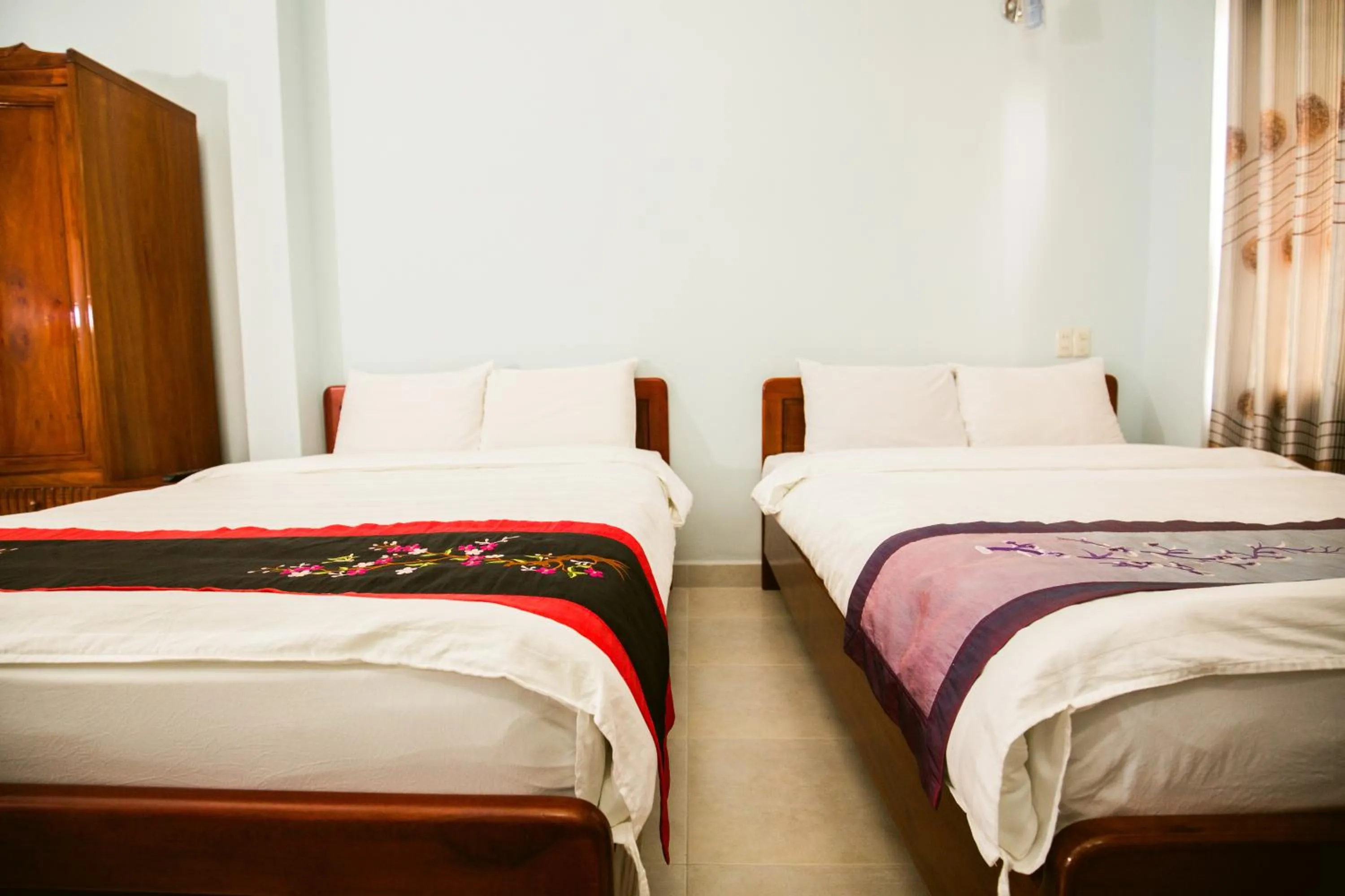 Photo of the whole room, Bed in Binh An hotel