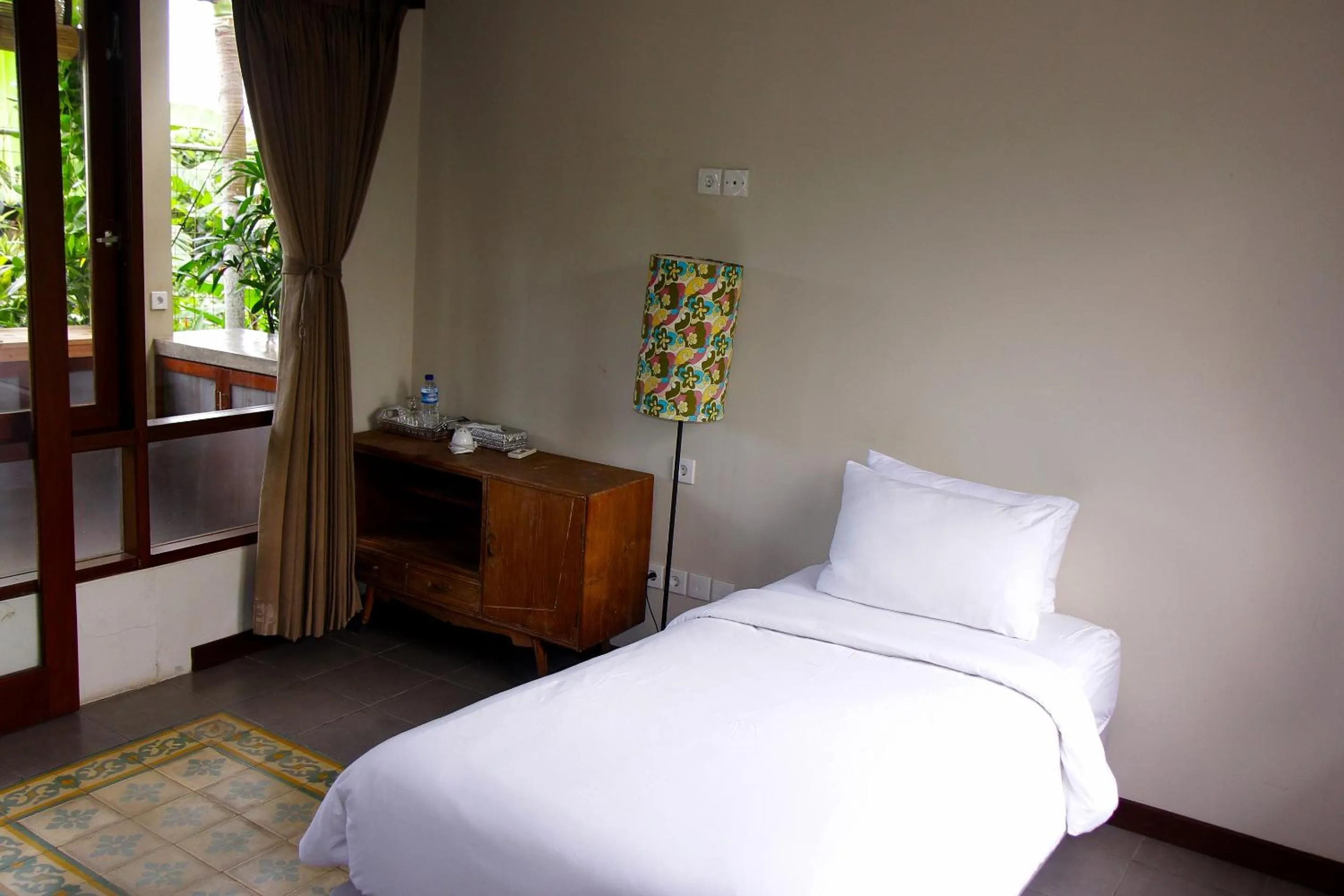 Decorative detail, Bed in Rumah Taman