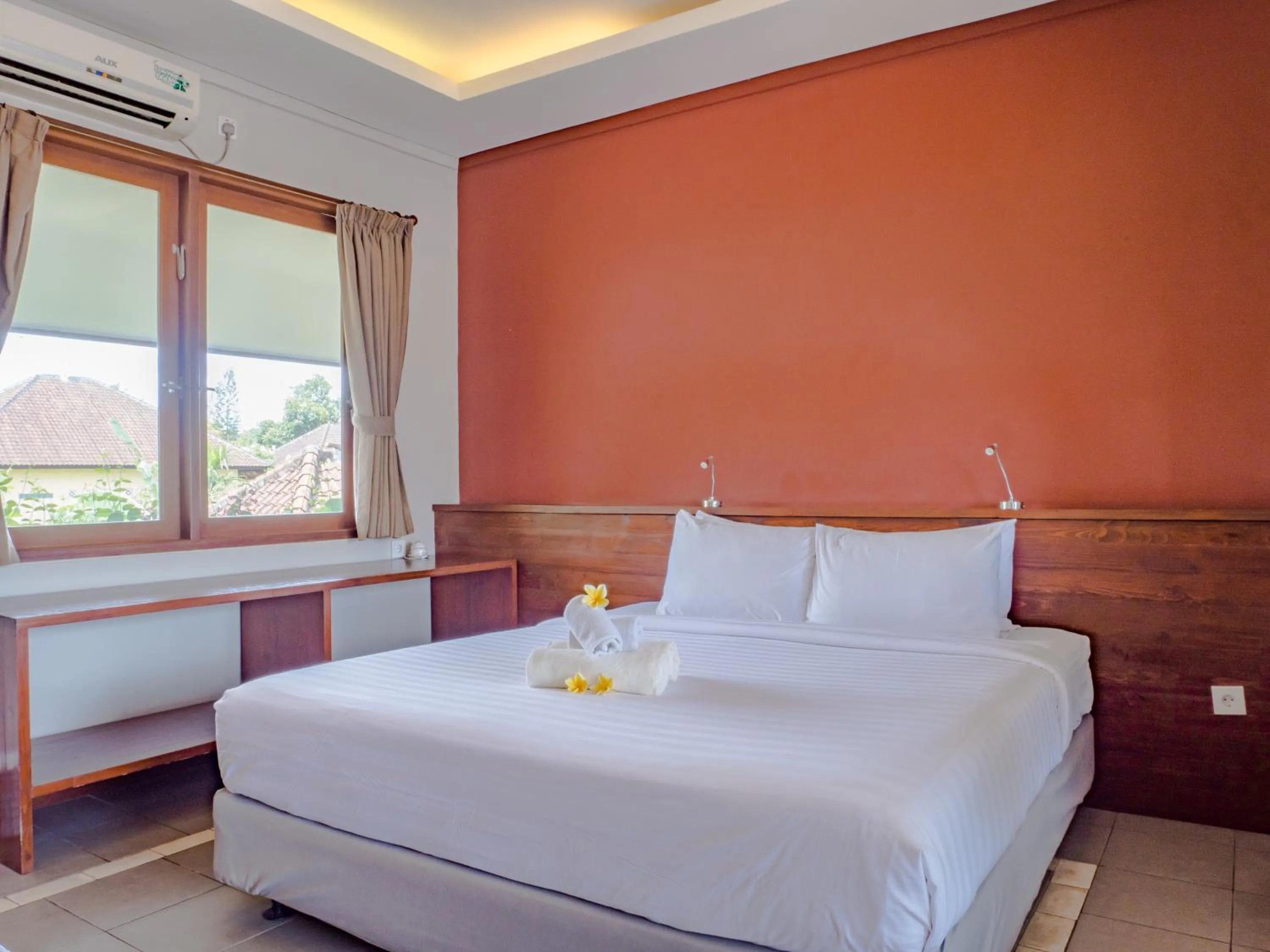 Bedroom, Bed in Rumah Taman