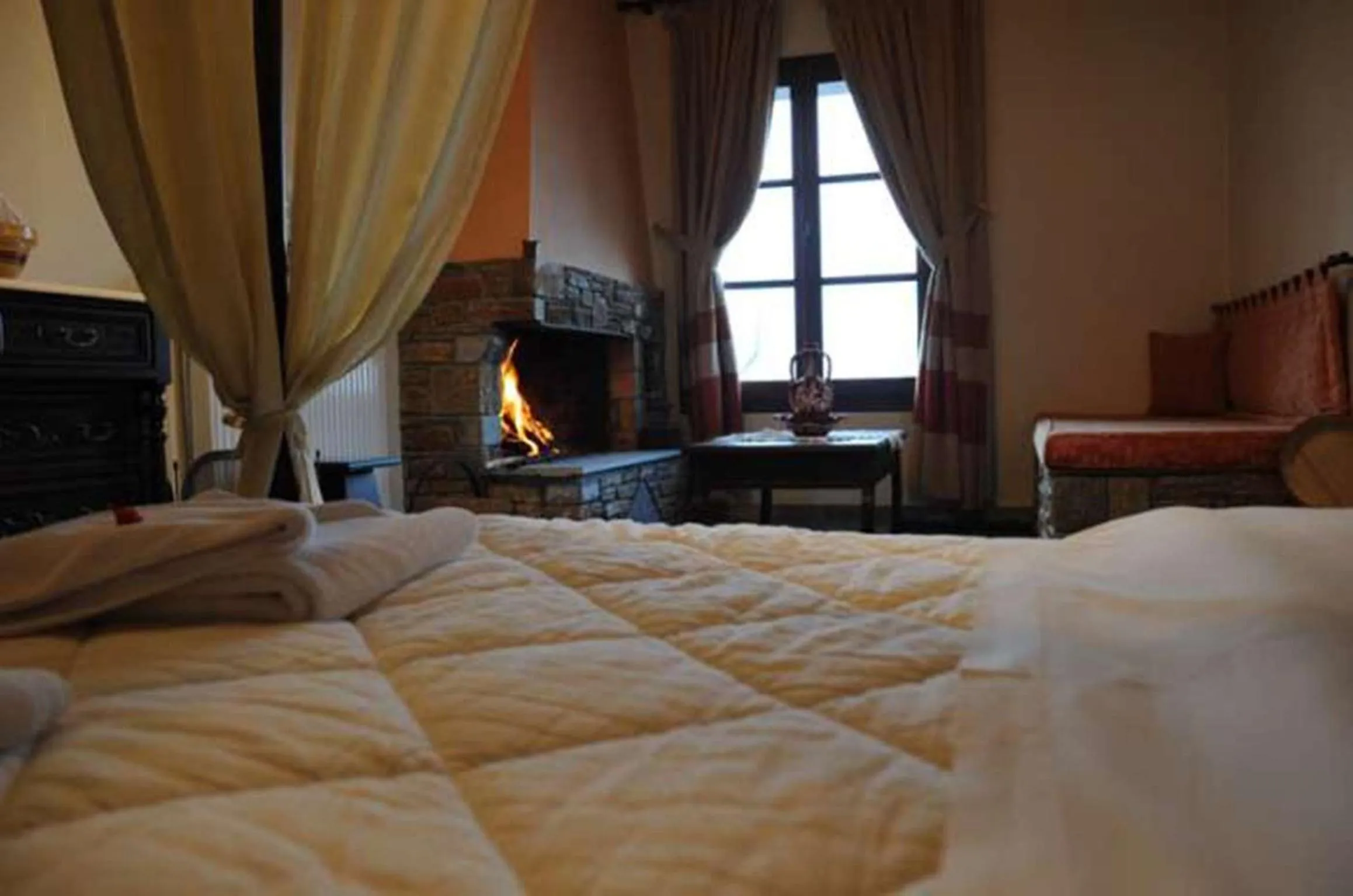 Seating area in Hotel Atrapos